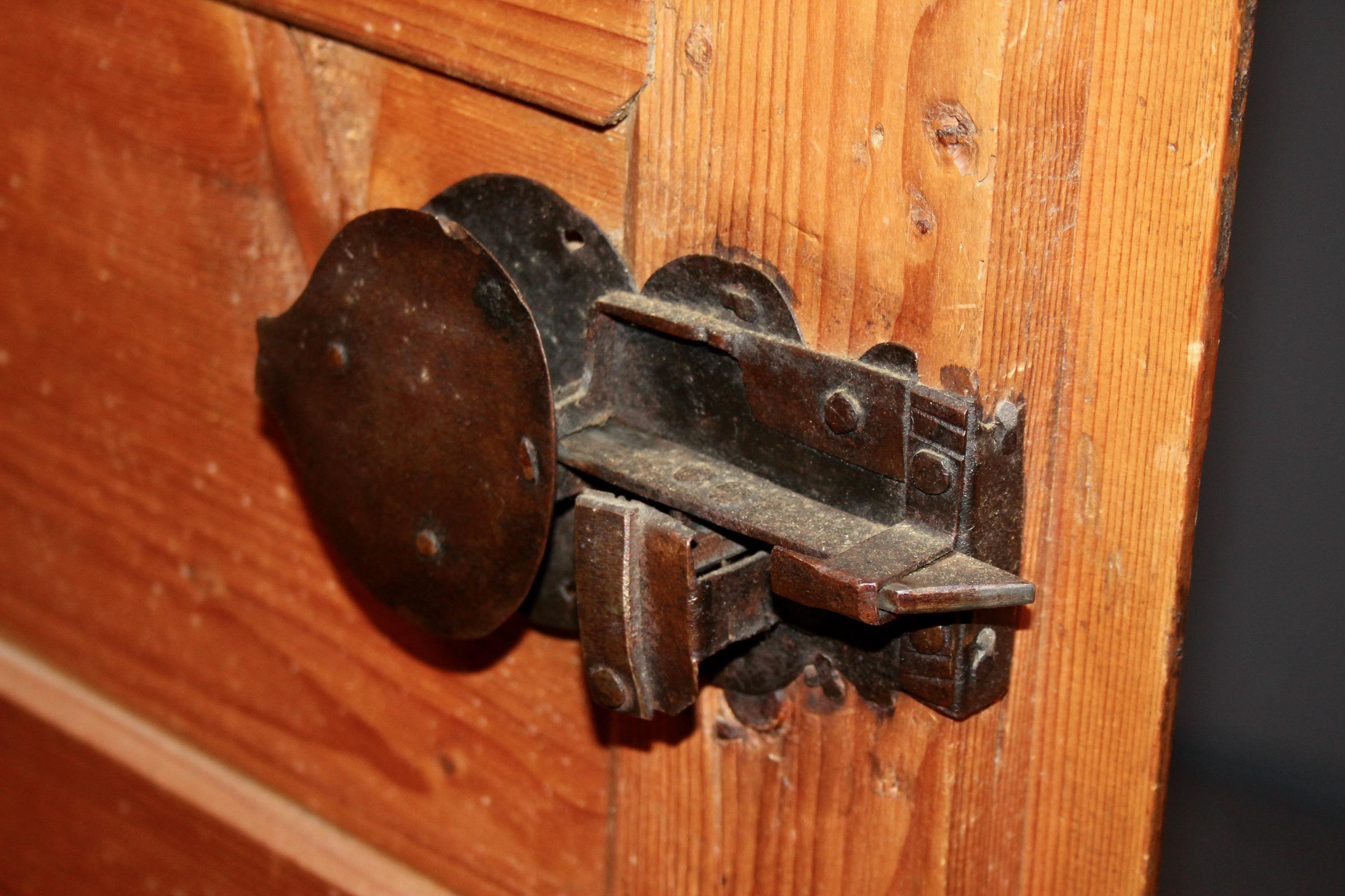 Swiss alp painted cupboard dated 1760 For Sale 12