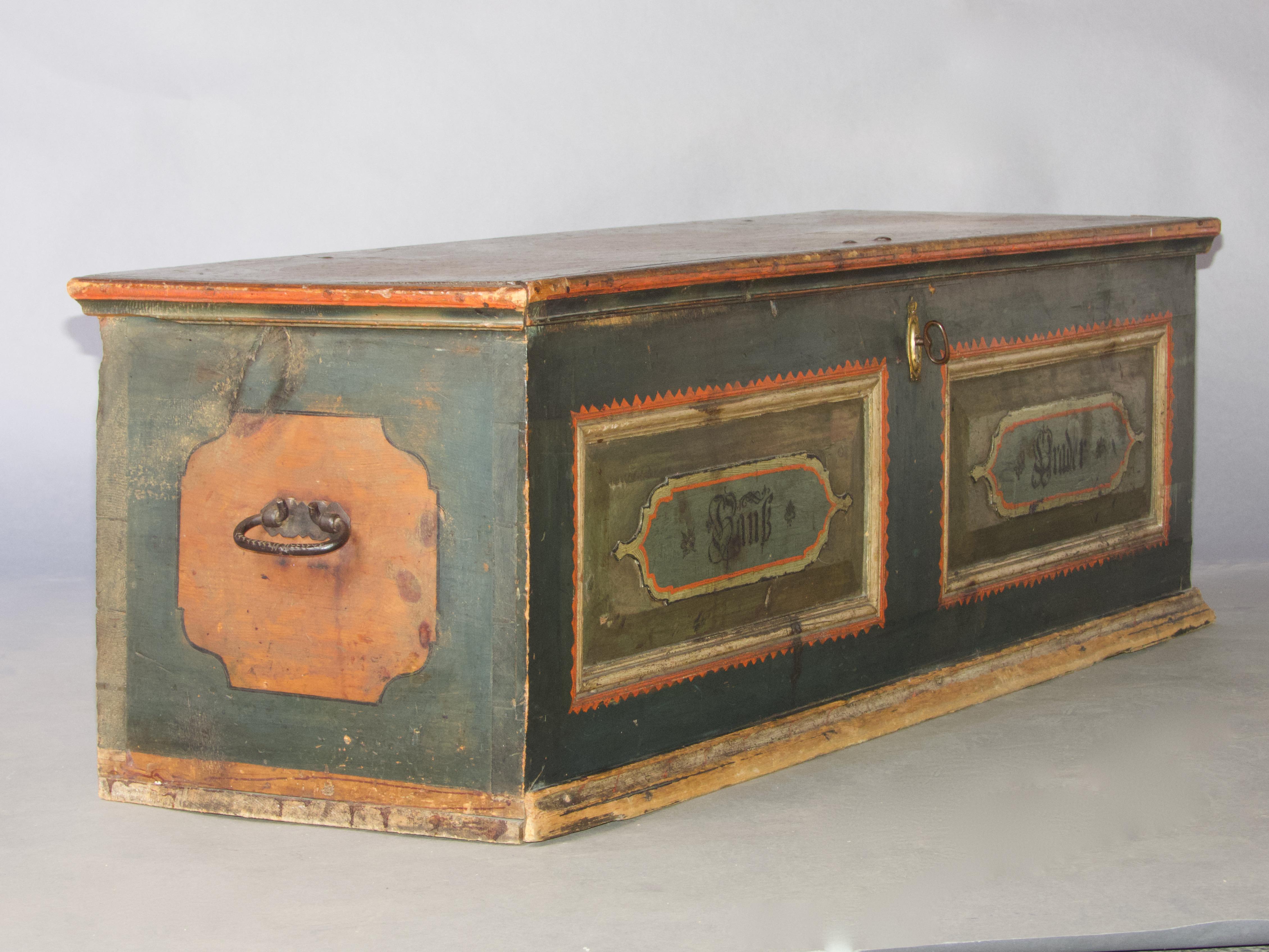 Wood Swiss alp painted trunk For Sale