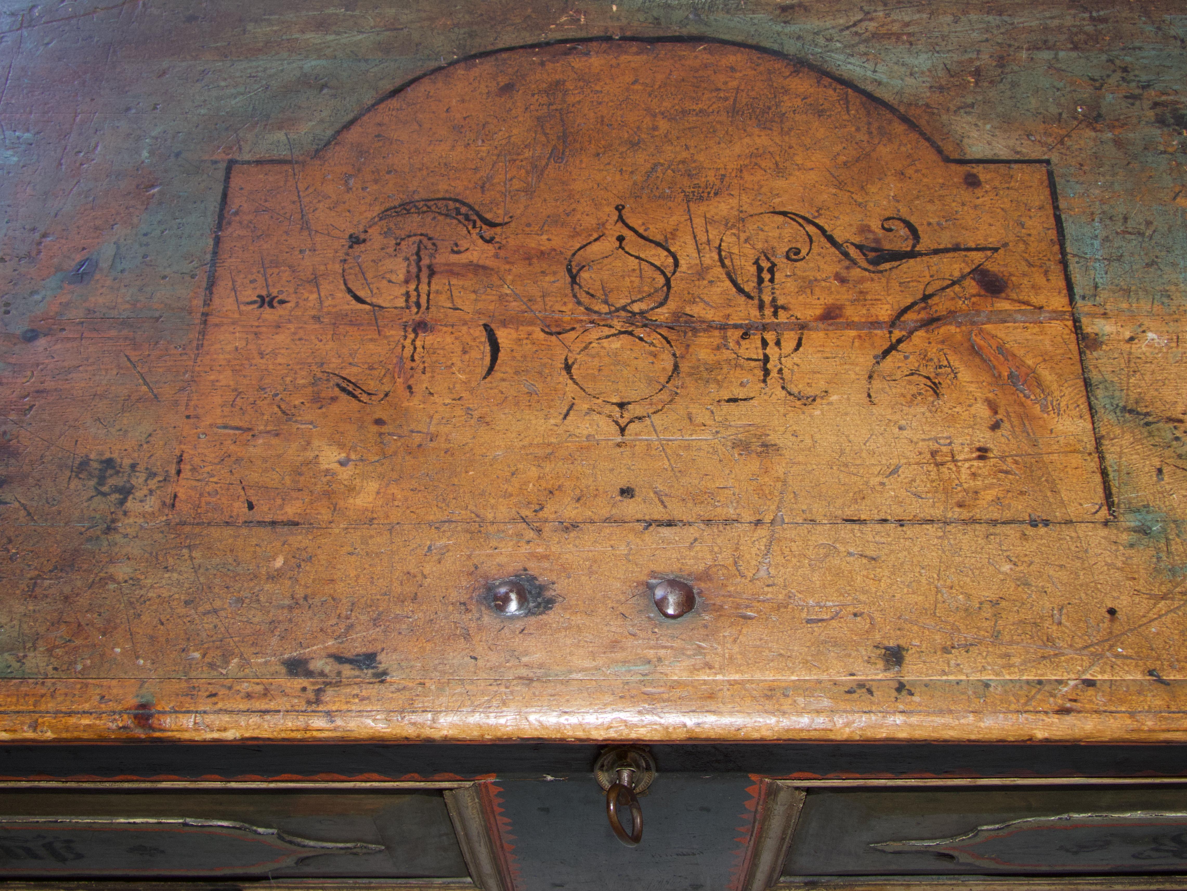 Swiss alp painted trunk For Sale 2