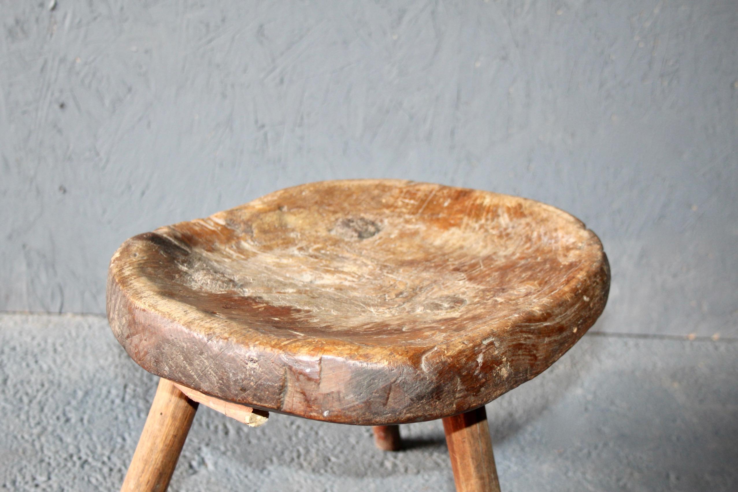 Swiss alp pine stool For Sale 3