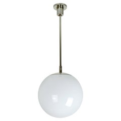 Lampe pendante Bauhaus suisse de BAG Turgi - Design et fonctionnalité élégants