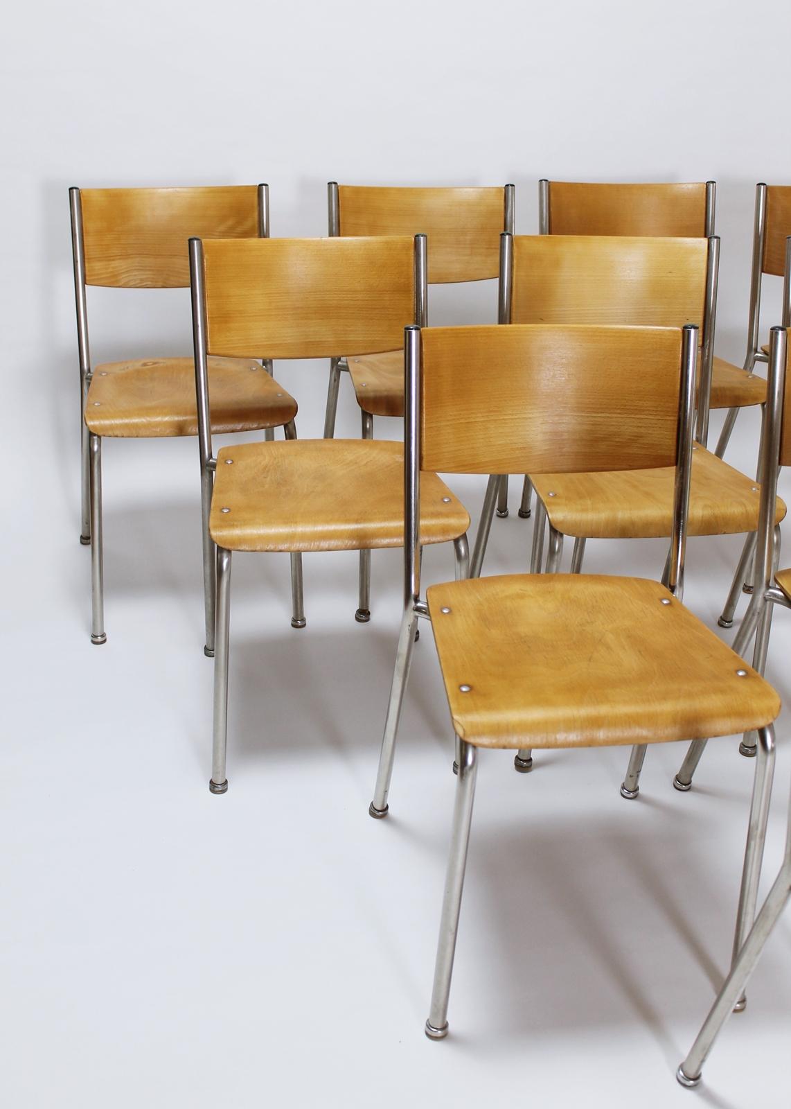 Artibus is a proud to offer these classic Embru stacking chair - a great piece of Swiss industrial design . 

Once most schools and offices would have been filled with these post war industrial classics.

Fabricated from a  tubular steel frame with
