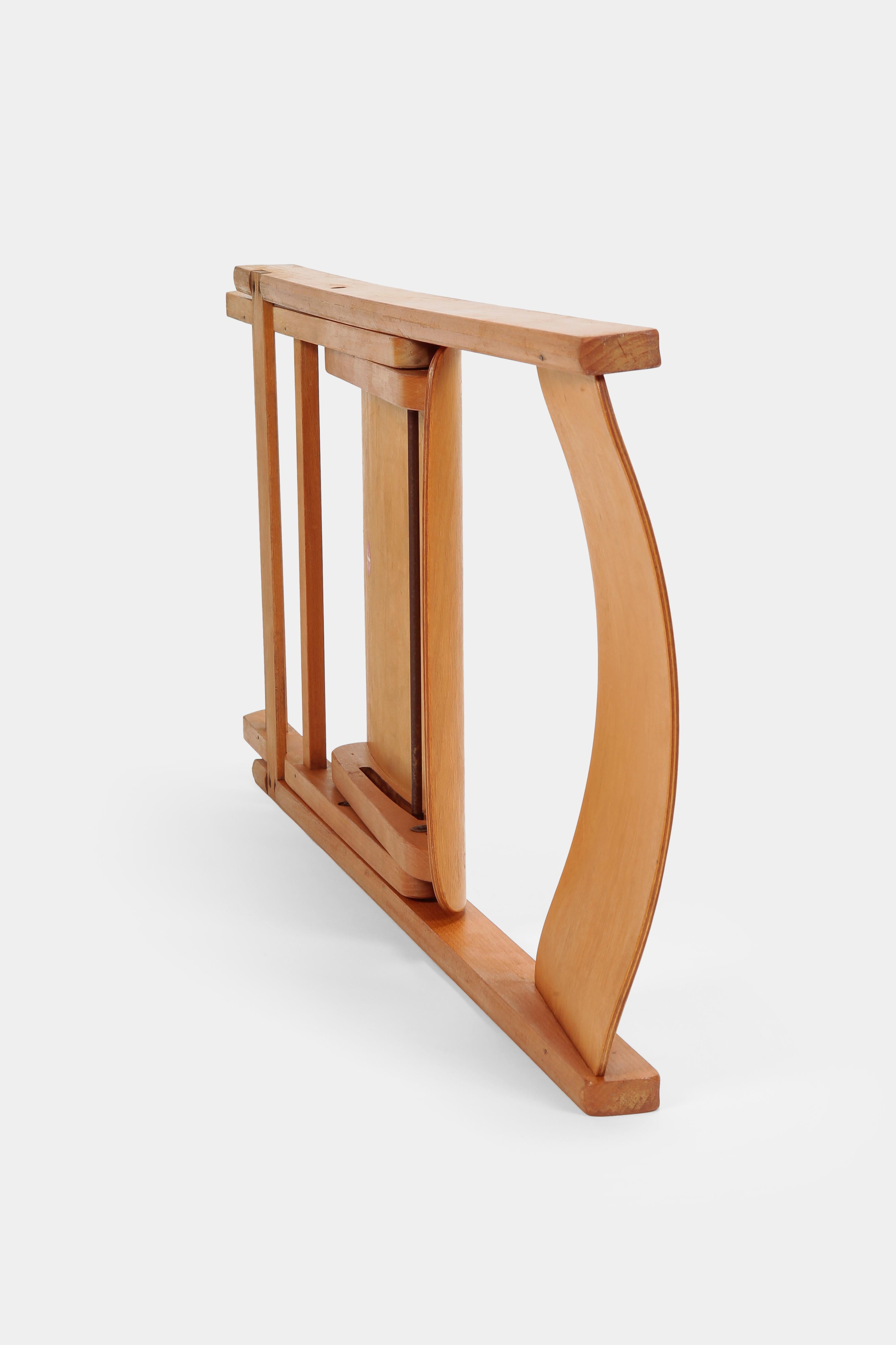Swiss Midcentury Modern Birchwood Folding Chair, Wohnbedarf 1940s, Light Brown For Sale 1