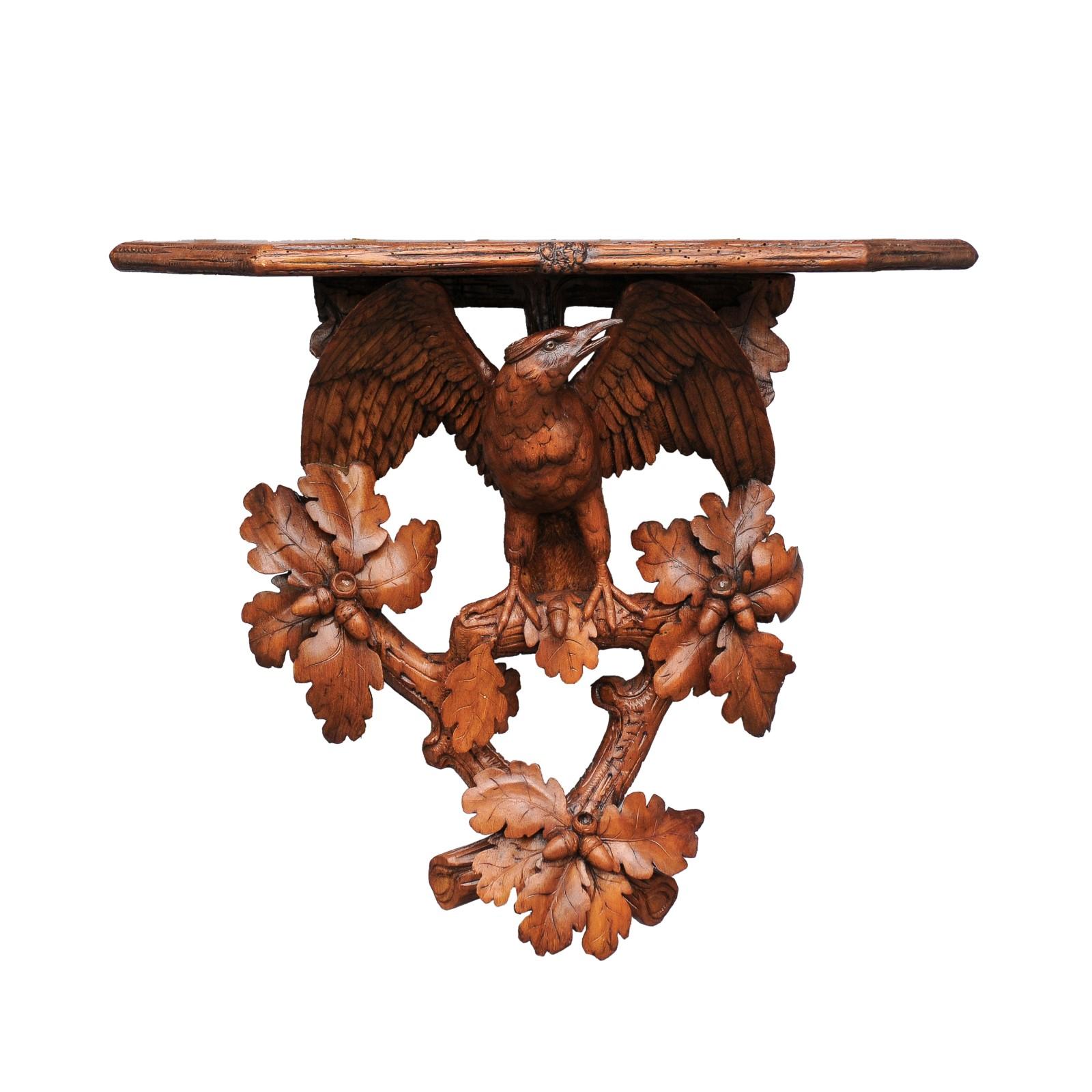Swiss Black Forest 1890s Wall Bracket with Hand-Carved Eagle and Oak Leaf Motifs