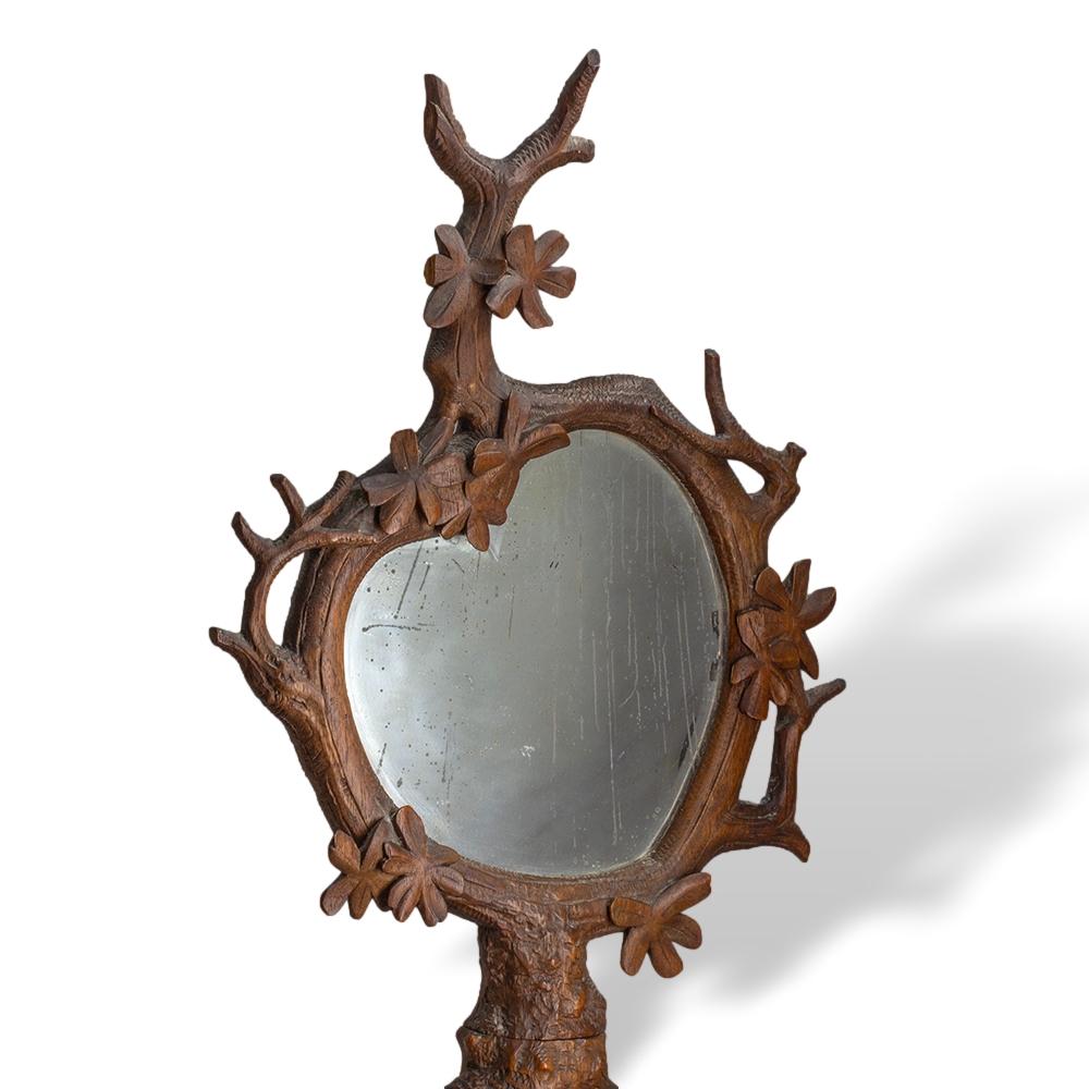 Miroir de table sculpté à la main par un ours de Black Forest suisse en vente 1