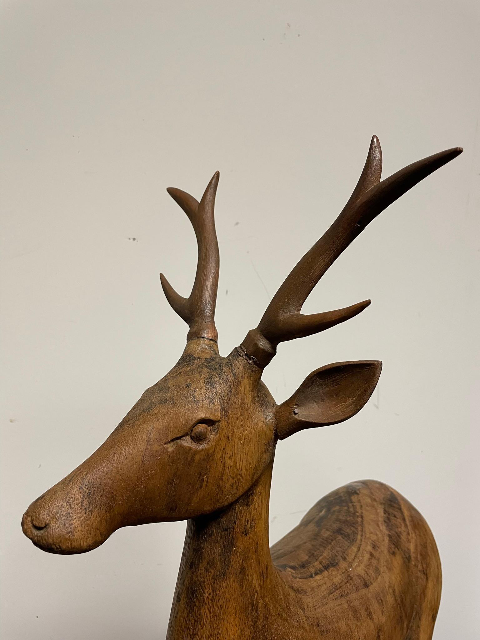Swiss Black Forest Carved Walnut Stag, Circa 1900 For Sale 1