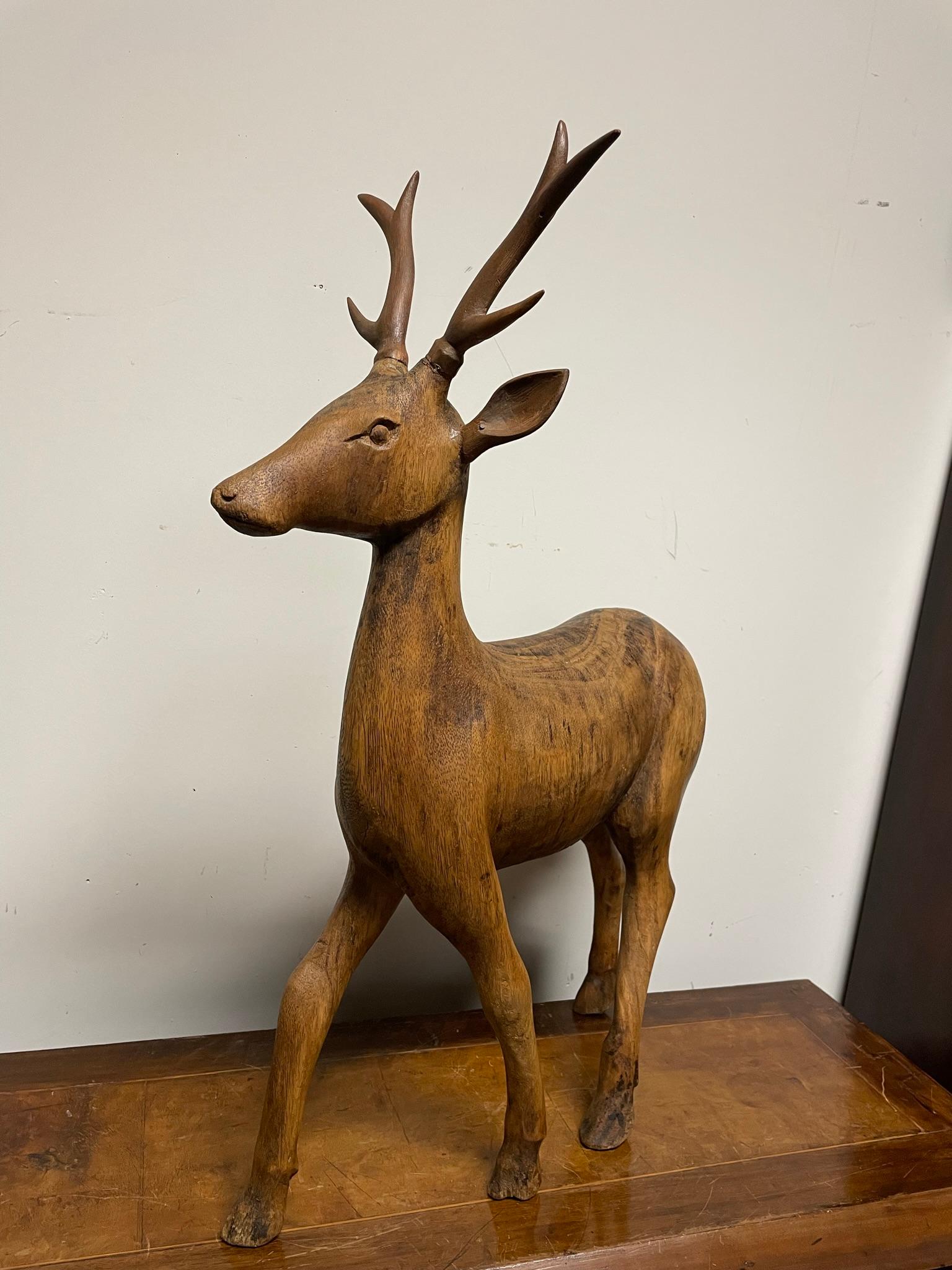 Swiss Black Forest Carved Walnut Stag, Circa 1900 For Sale 4