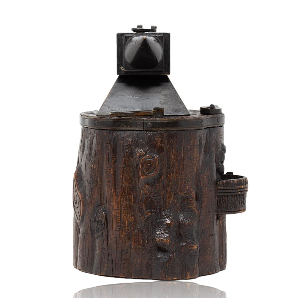 Swiss Black Forest Novelty Anvil Tobacco Jar Smokers Compendium In Good Condition For Sale In Newark, England