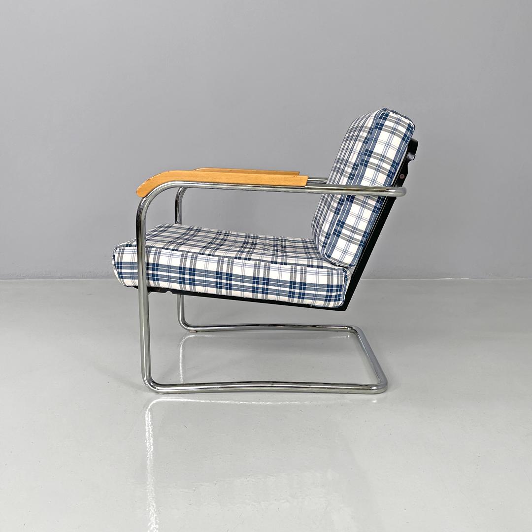 Swiss blue tartan and white armchair 1435 by Werner Max Moser for Embru, 2000s In Good Condition For Sale In MIlano, IT