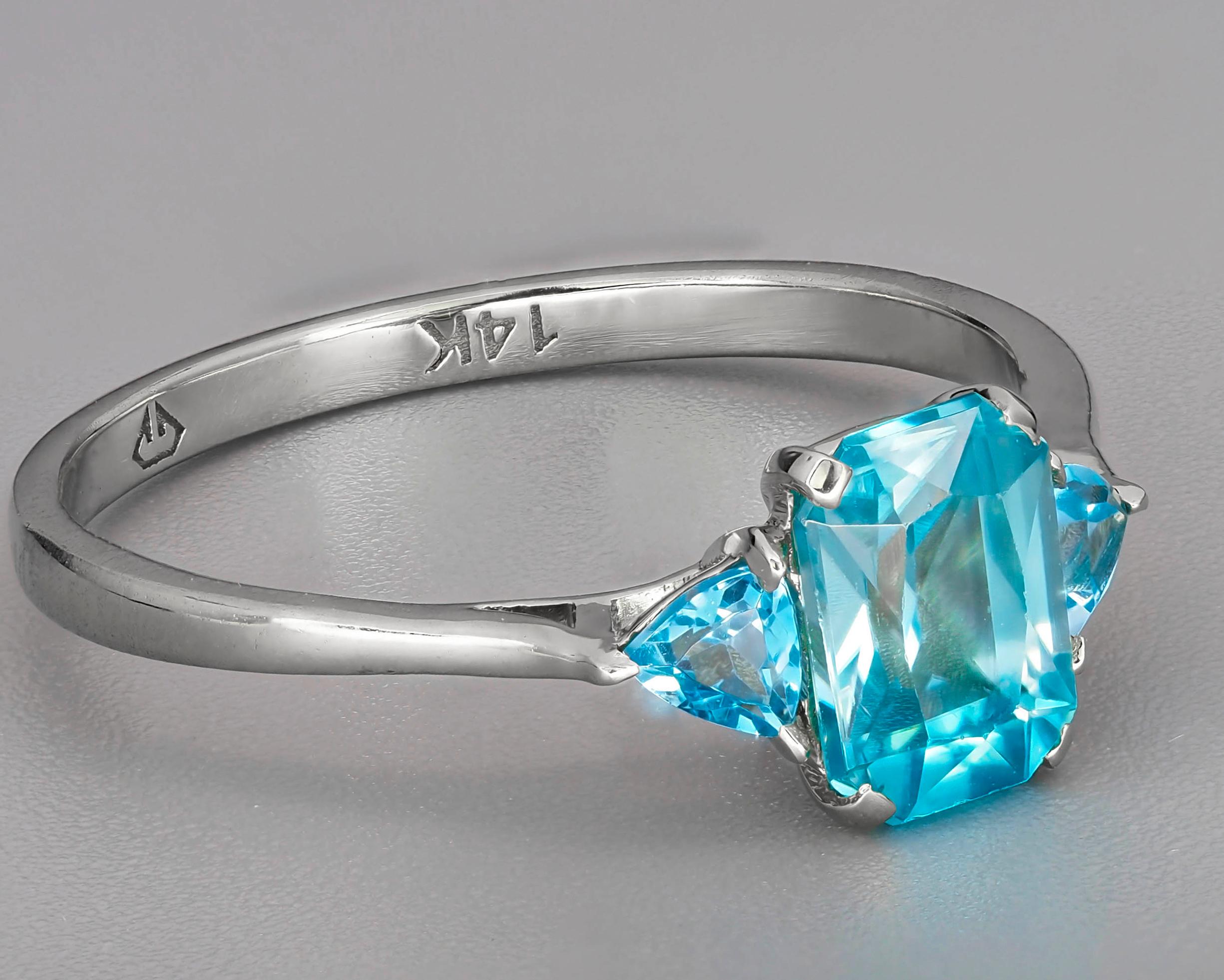 Swiss Blue Topaz 14k Gold Ring.  For Sale 1