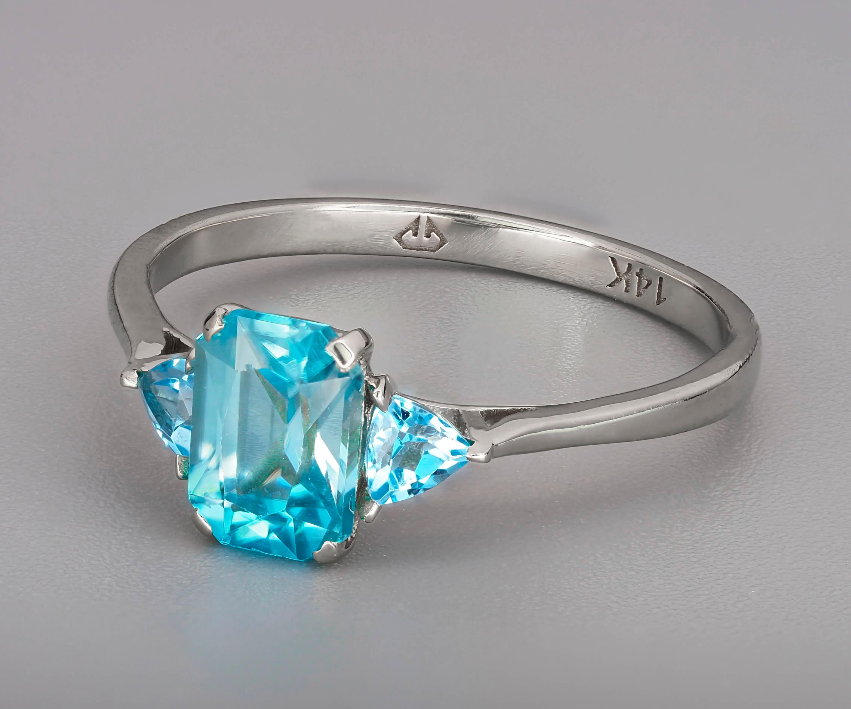 Swiss Blue Topaz 14k Gold Ring.  For Sale 2