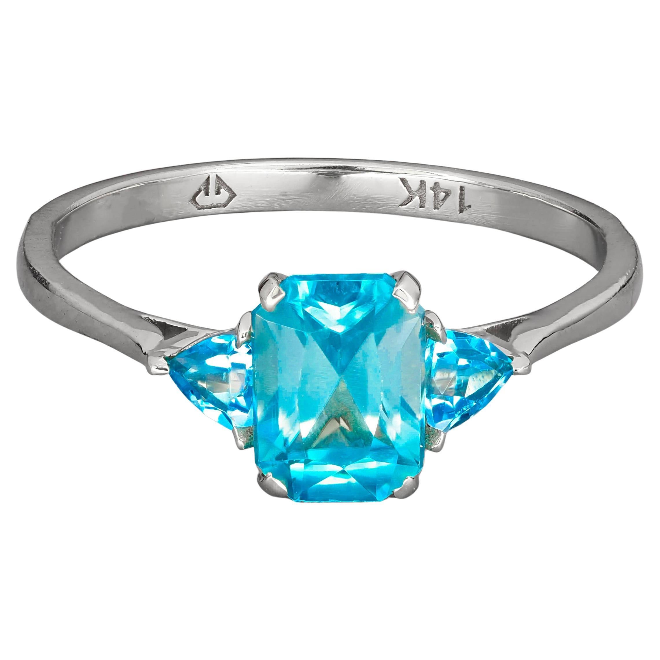 Swiss Blue Topaz 14k Gold Ring.  For Sale