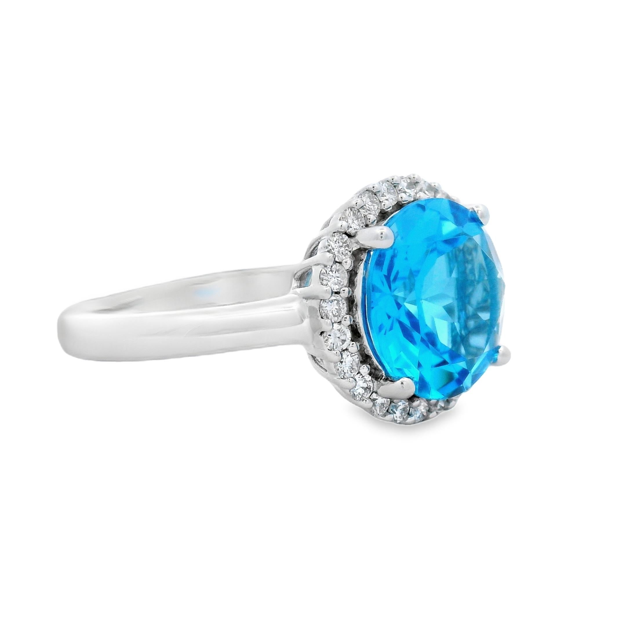 Bague halo en or blanc 14K avec topaze bleue et diamant 3.90ct Taille 7 en vente 3