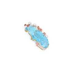 Broche hippocampe suisse sculpté en topaze bleue Broche en tourmaline rose et perle