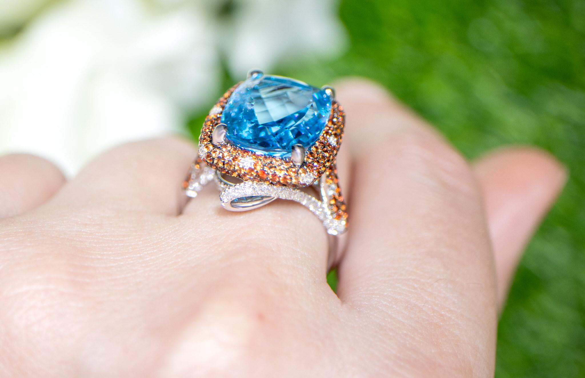 Swiss Blue Topaz Cocktail Ring Sapphires Diamonds 13.4 Carats 18K Gold In Excellent Condition For Sale In Laguna Niguel, CA