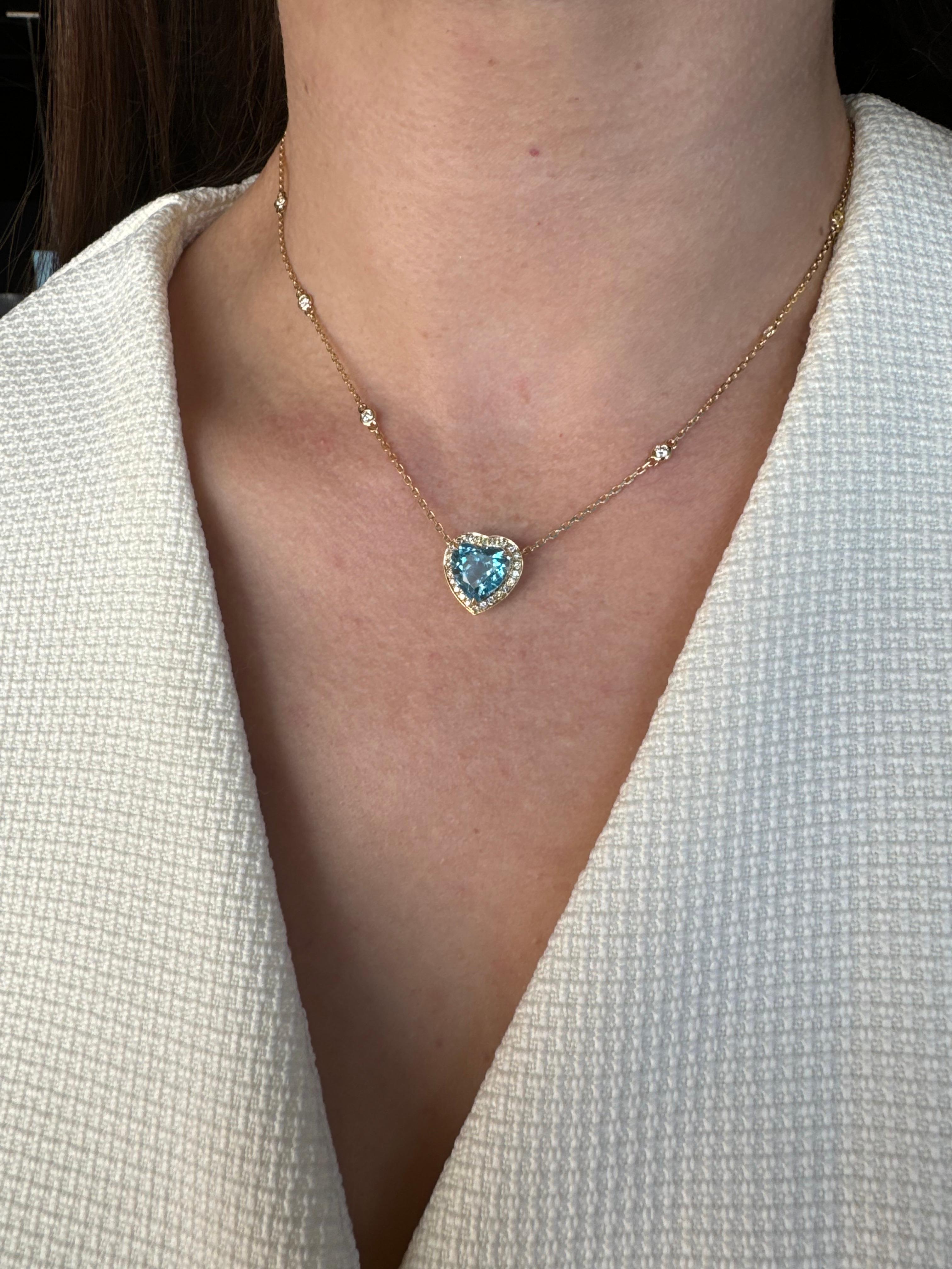 Swiss Blue Topaz Heart Shape Cut Diamond Halo 18K Yellow Gold Pendant Necklace For Sale 5