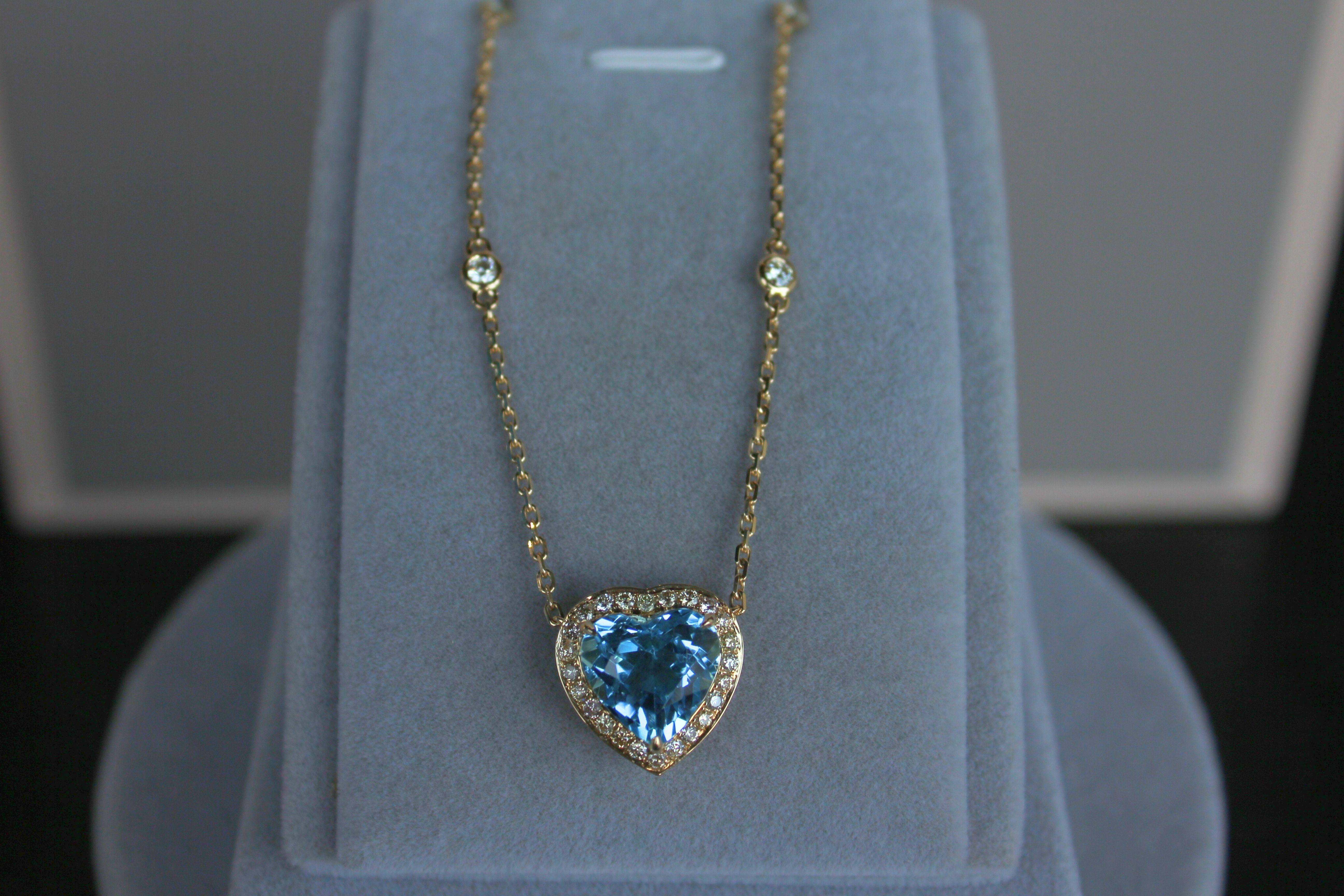 Swiss Blue Topaz Heart Shape Cut Diamond Halo 18K Yellow Gold Pendant Necklace In New Condition For Sale In Oakton, VA