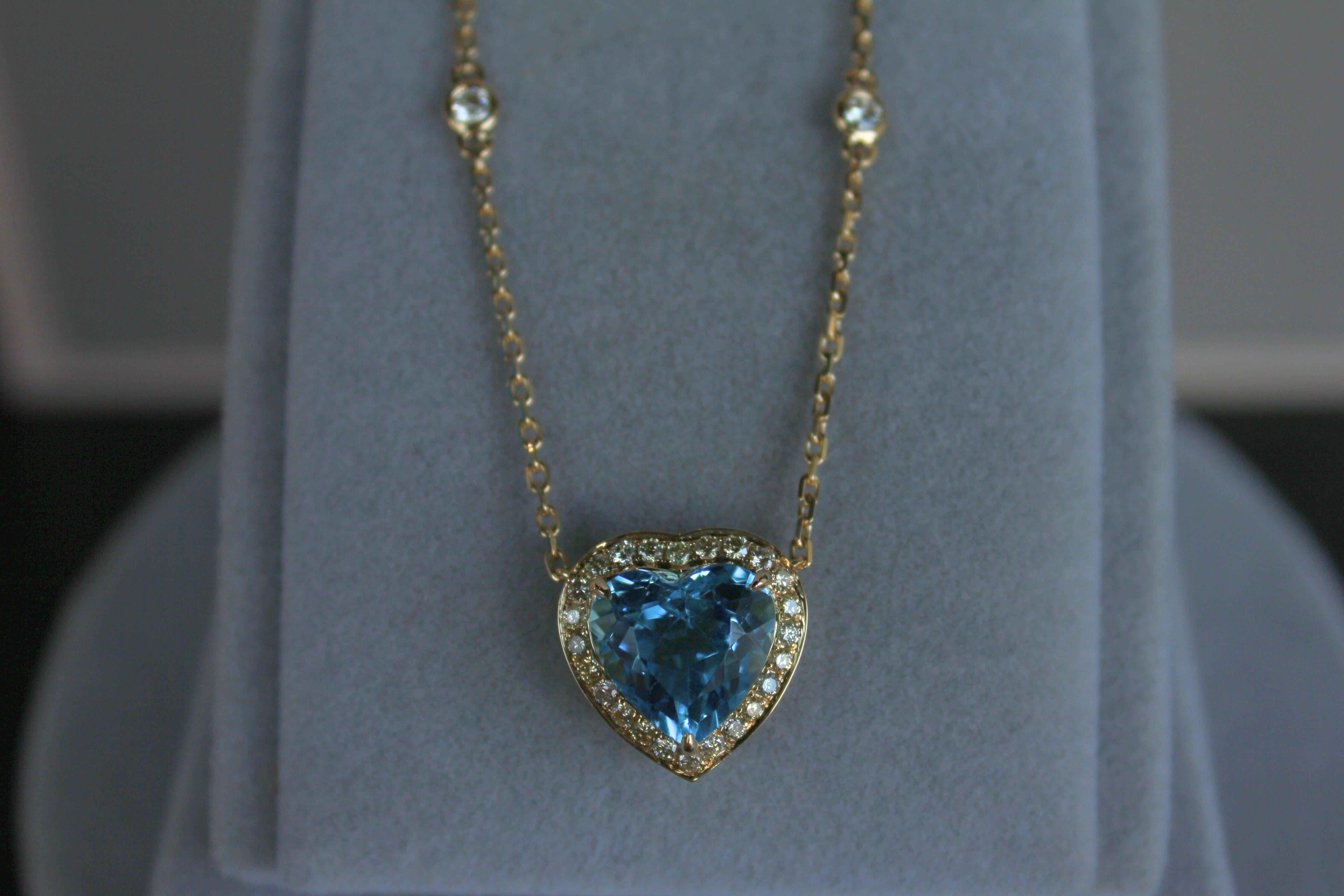Women's or Men's Swiss Blue Topaz Heart Shape Cut Diamond Halo 18K Yellow Gold Pendant Necklace For Sale