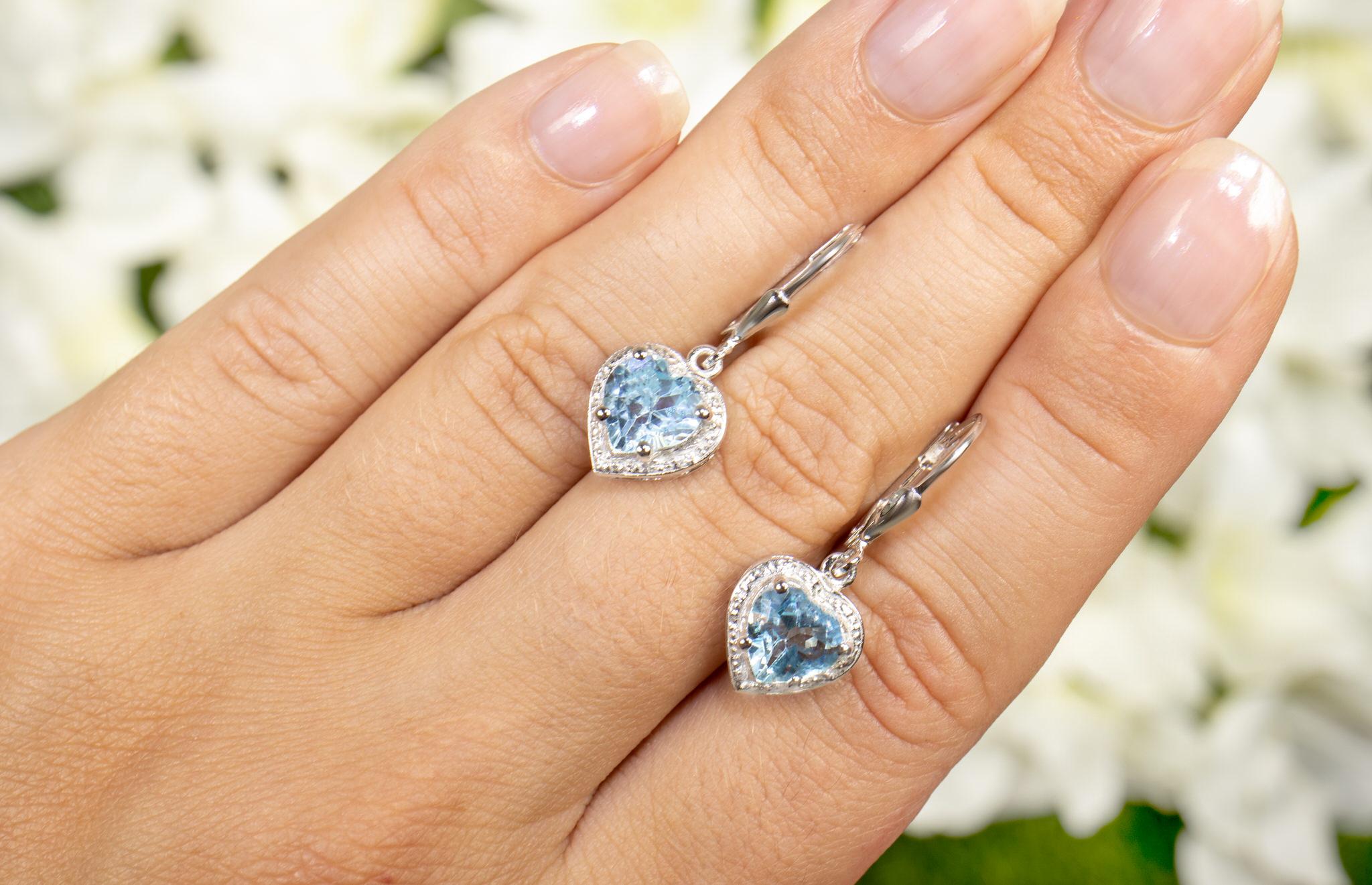 Swiss Blue Topaz Hearts Dangle Earrings 4.2 Carats In Excellent Condition For Sale In Aliso Viejo, CA