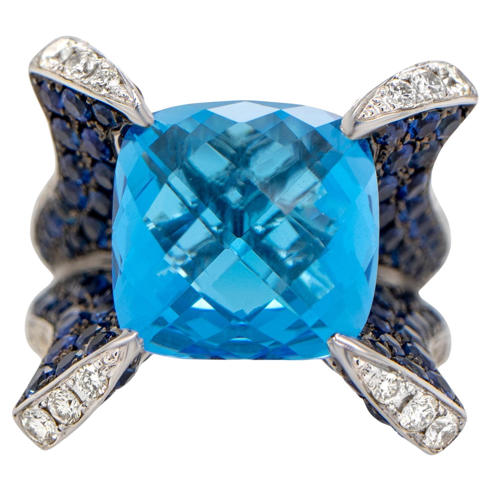 Swiss Blue Topaz Ring Diamonds and Sapphires 13.8 Carats 18K Gold For Sale