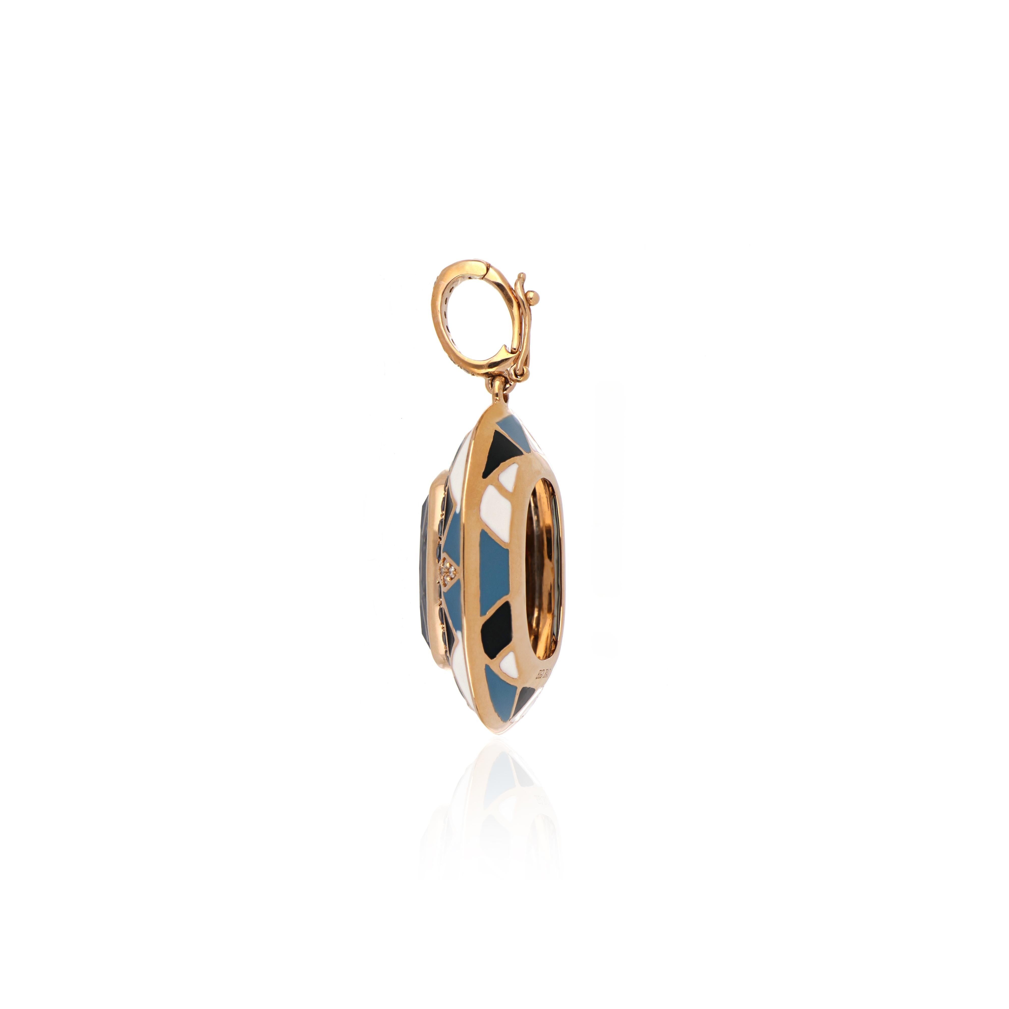 Pendentif en or 14 carats avec topaze bleue suisse et saphir clouté en émail en vente 2