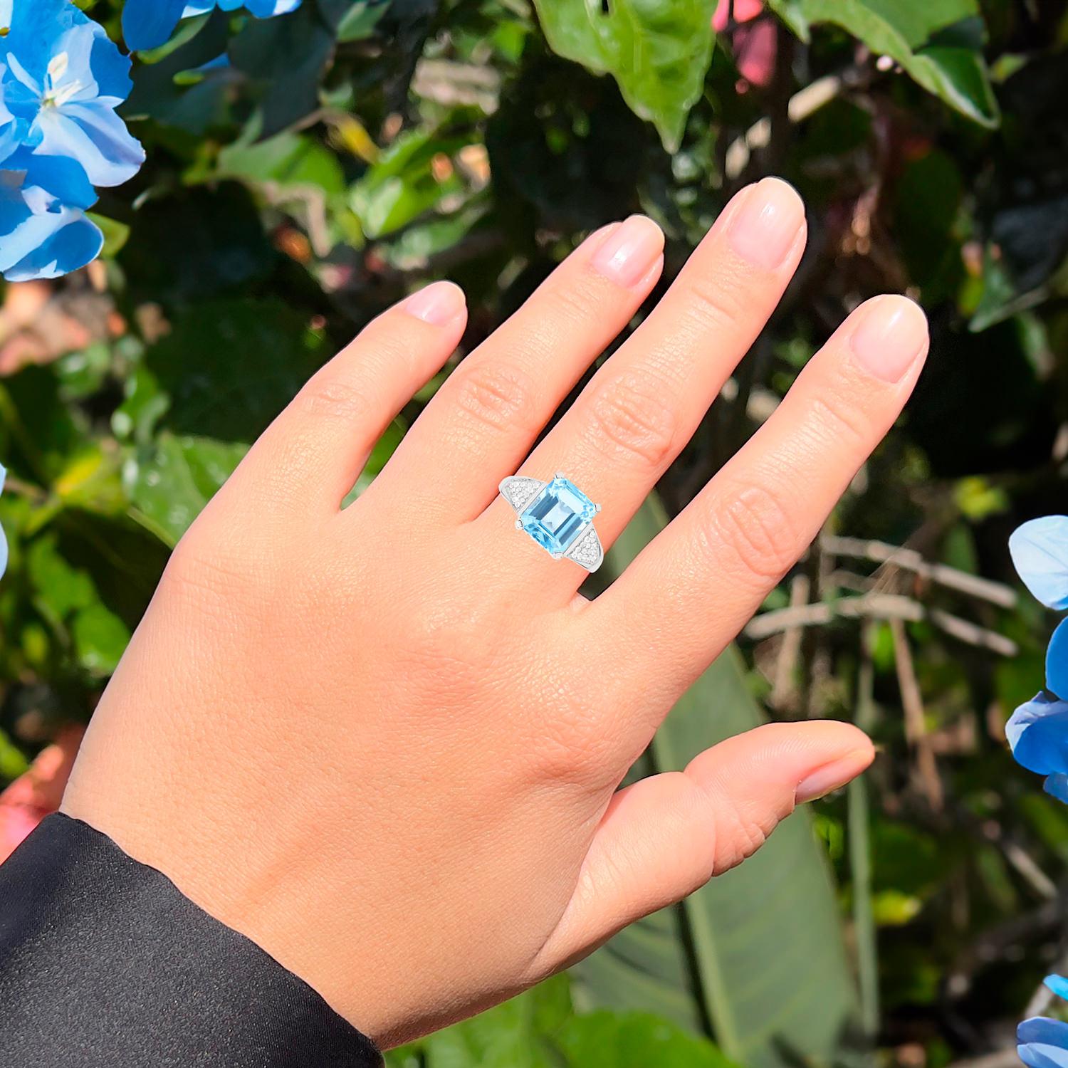 Contemporary Swiss Blue Topaz Statement Ring White Topaz Setting  Carats For Sale