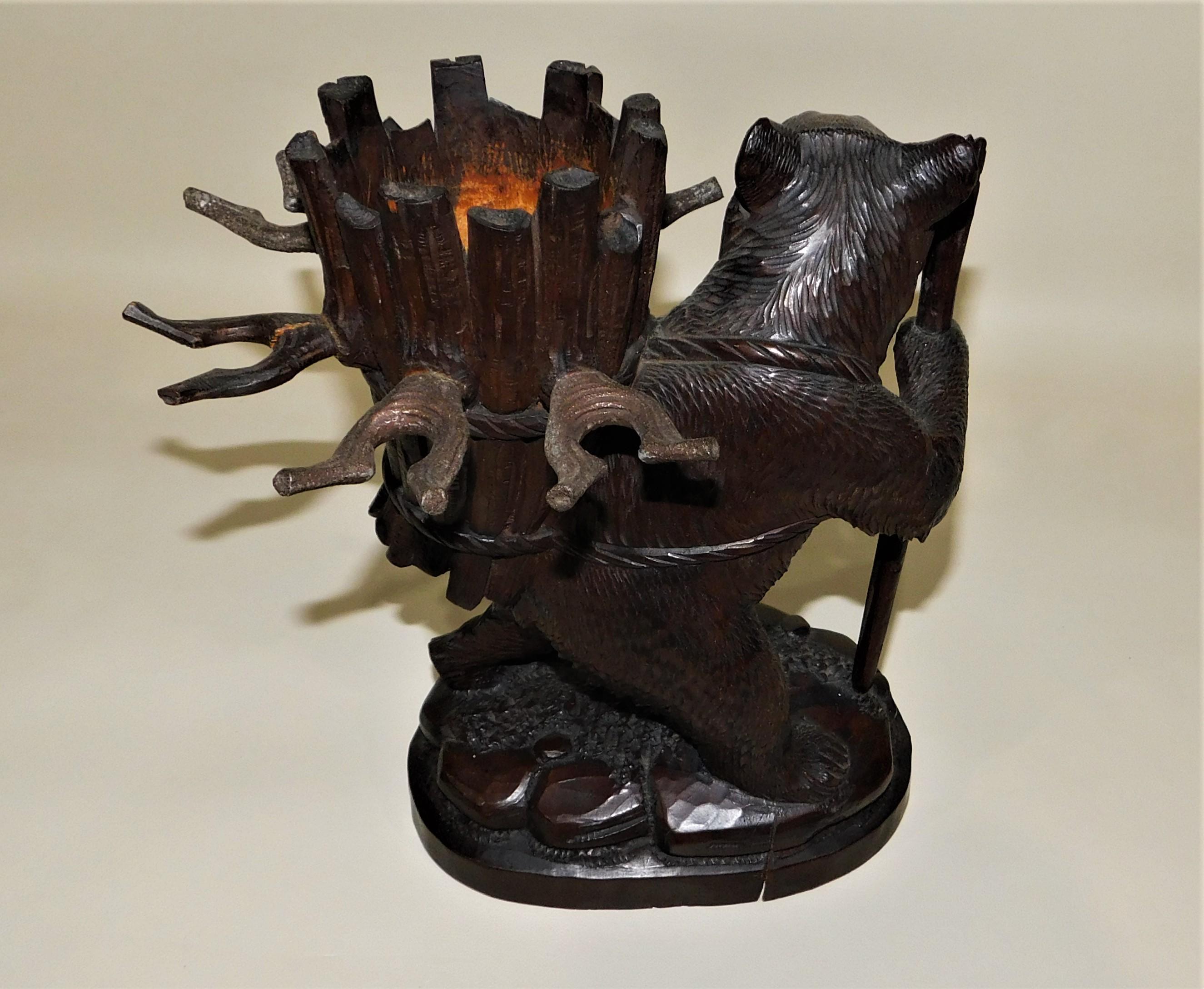 20th Century Swiss Brienz Black Forest Hand-Carved Wood Bear Pipe Tobacco Holder Stand For Sale