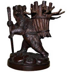 Swiss Brienz Black Forest Hand-Carved Wood Bear Pipe Tobacco Holder Stand