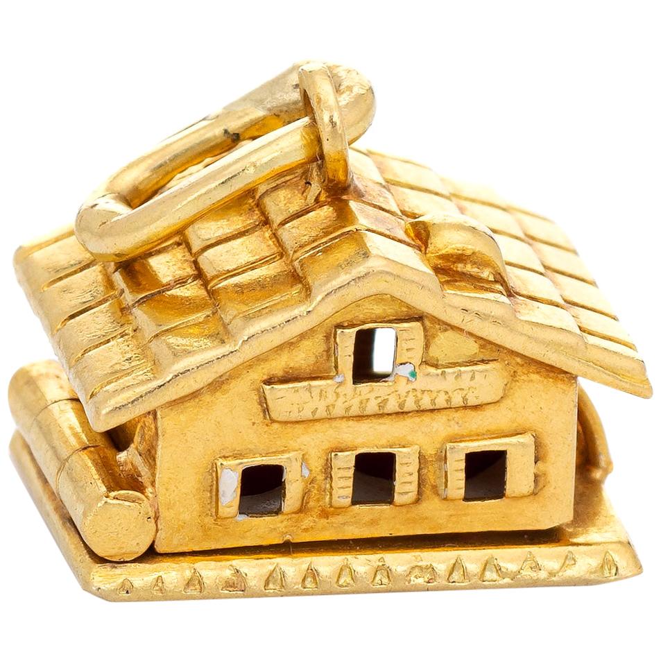 Swiss Chalet Charm Opens Vintage 18 Karat Gold House Pendant Jewelry Movable