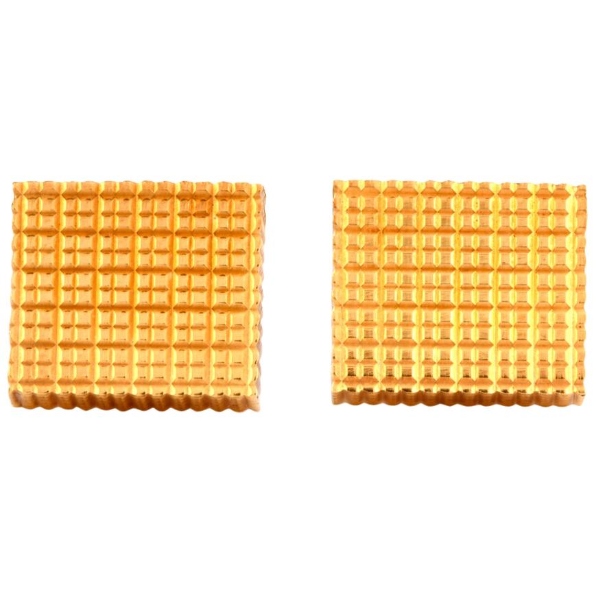 Swiss Cube 18 Karat Yellow Gold Men’s Cufflinks For Sale