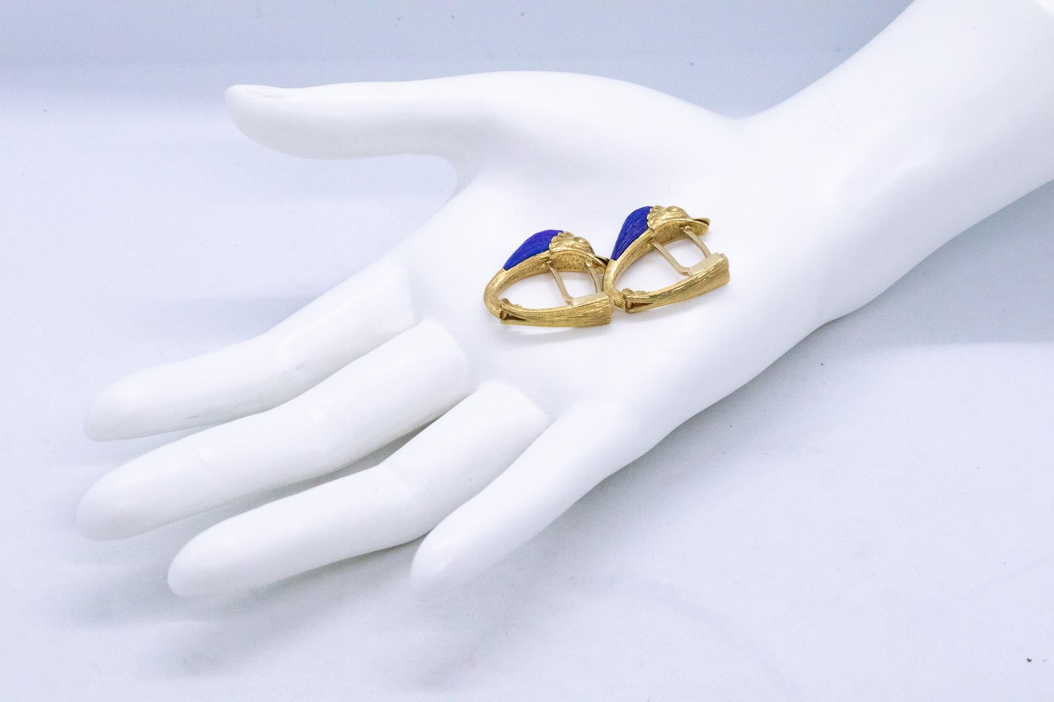 Modernist Swiss Cufflinks 1950 Mythological Zodiacal Piscis in 18Kt Gold with Lapis Lazuli For Sale
