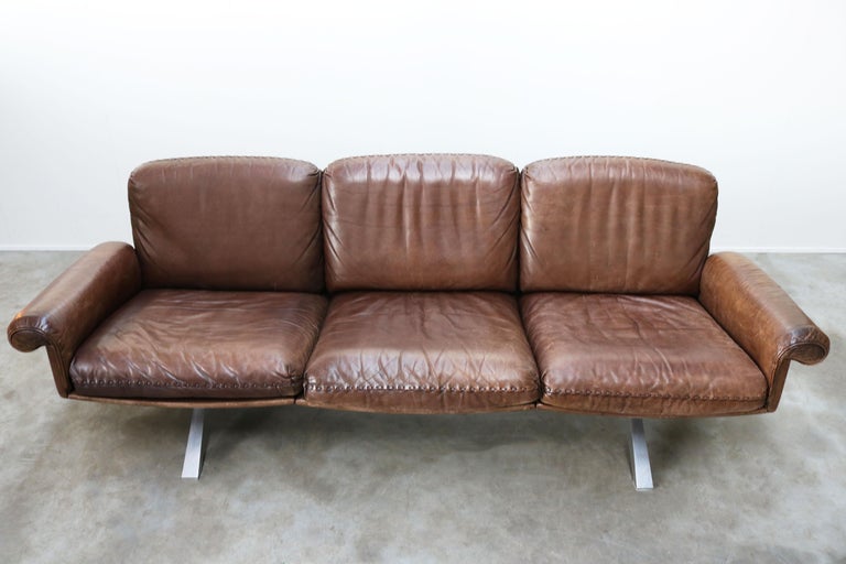Steel Swiss De Sede DS 31 Set Three-Seat Sofa and 2 Swivel Lounge Chairs, 1970s Brown For Sale