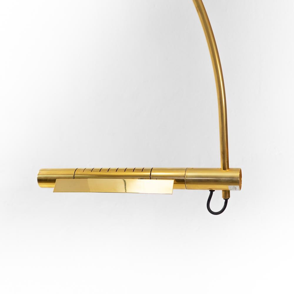 Lámpara de pie móvil Clasic Brass Halo de diseño suizo, Baltensweiler, años 80 en venta 2