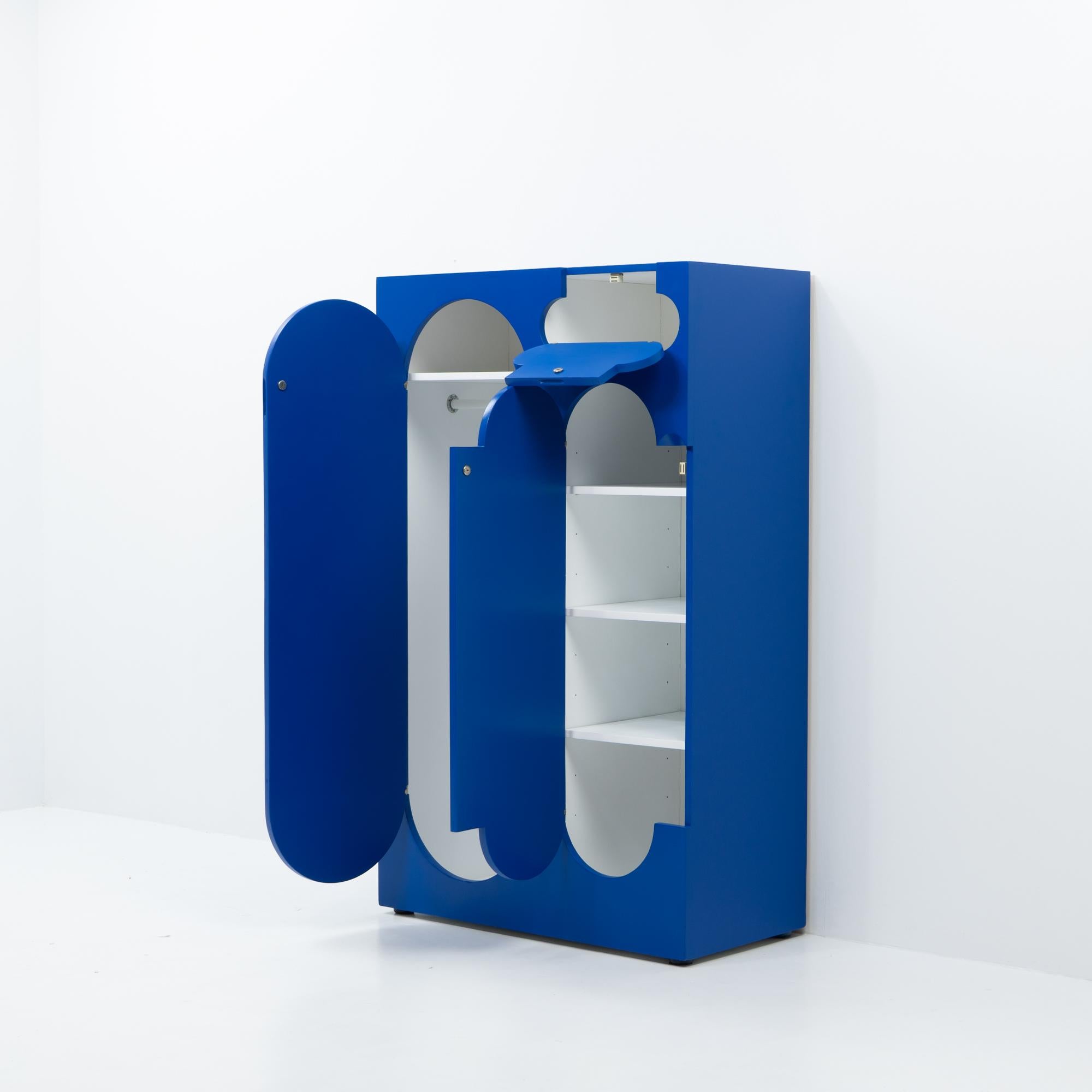 Legno Design/One Klaus Vogt, Armadio Squadra - Svizzera anni '70 in vendita