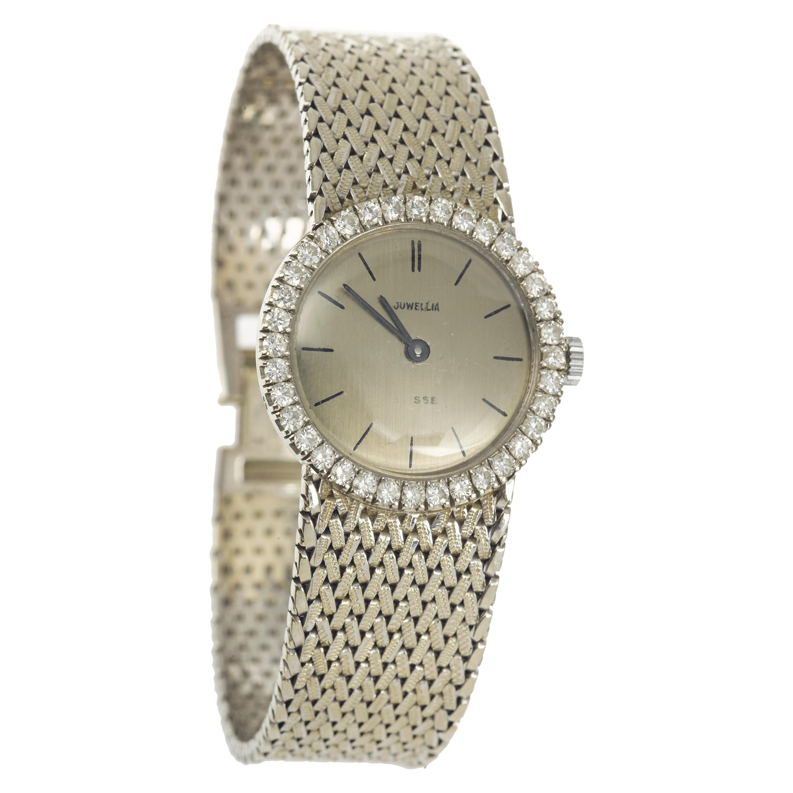 Swiss Diamonds 18 Karat White Gold Manual Wind Lady Wristwatch