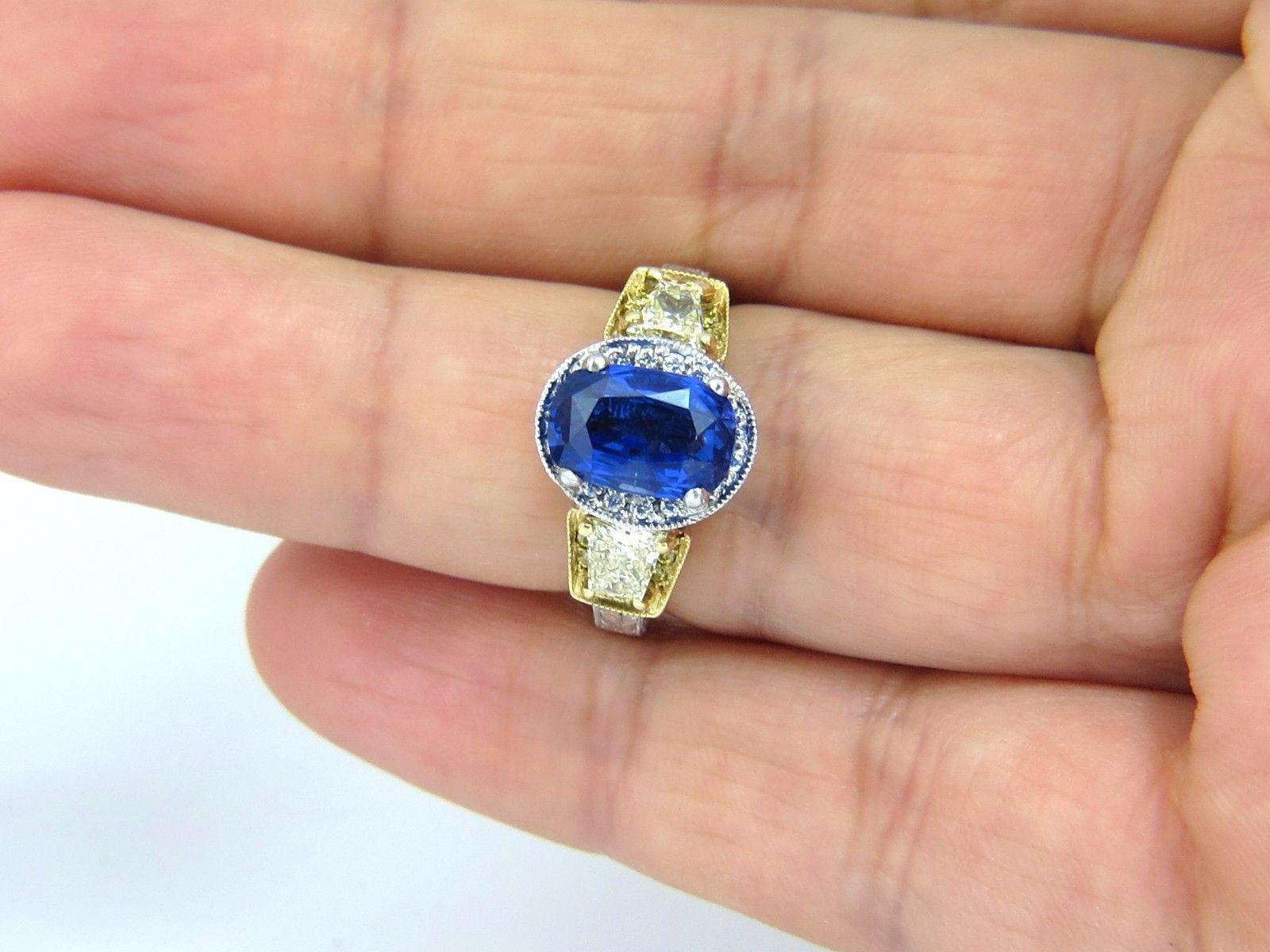 No heat & Three Stone Gilt Deco

C. Dunaigre Swiss Certified 

3.36ct. Natural No heat Blue Sapphire ring.

Report:  1304193

Cushion cut: 10.05 X 6.77 X 4.63mm

Transparent, Blue Color

Sri Lanka Origin



.90ct. Side natural Tapered Princess cut