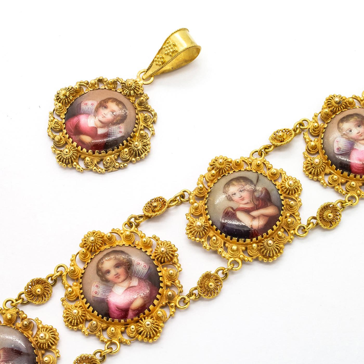 Swiss Enamel Cannetille Cherub and Cupid Bracelet and Pendant Suite, circa 1830 In Good Condition In London, GB