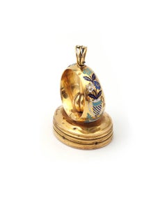 Swiss gold musical fob seal in 18 karat gold