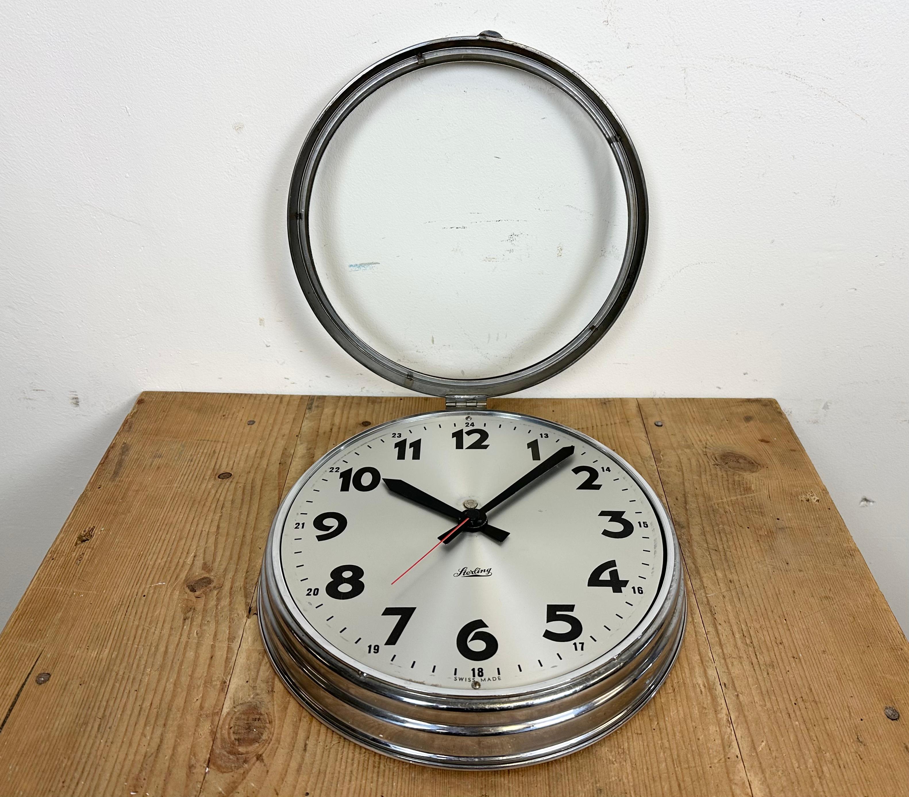 Swiss Industrial Wall Clock from Sterling, 1960s For Sale 5