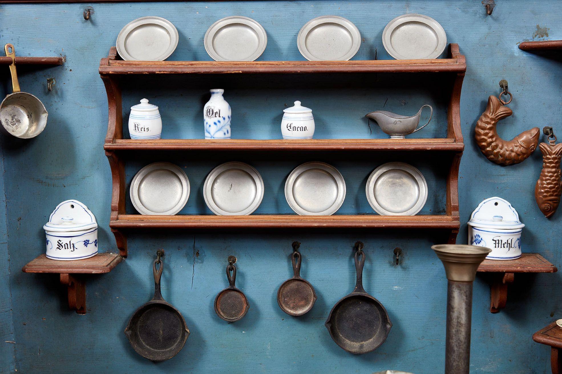 Swiss Kitchen Diorama In Good Condition For Sale In Greenwich, CT