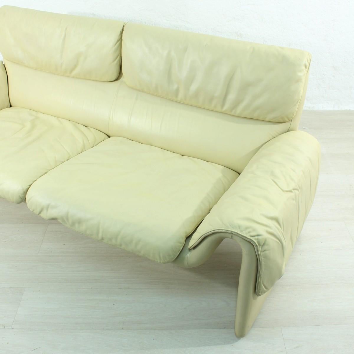 Swiss Leather Sofa DS 2011 for De Sede For Sale 4