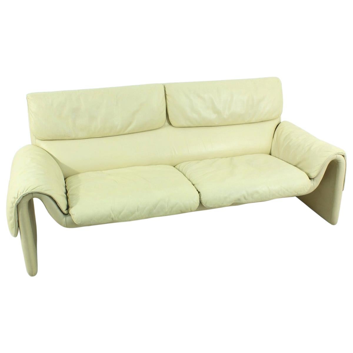 Swiss Leather Sofa DS 2011 for De Sede For Sale