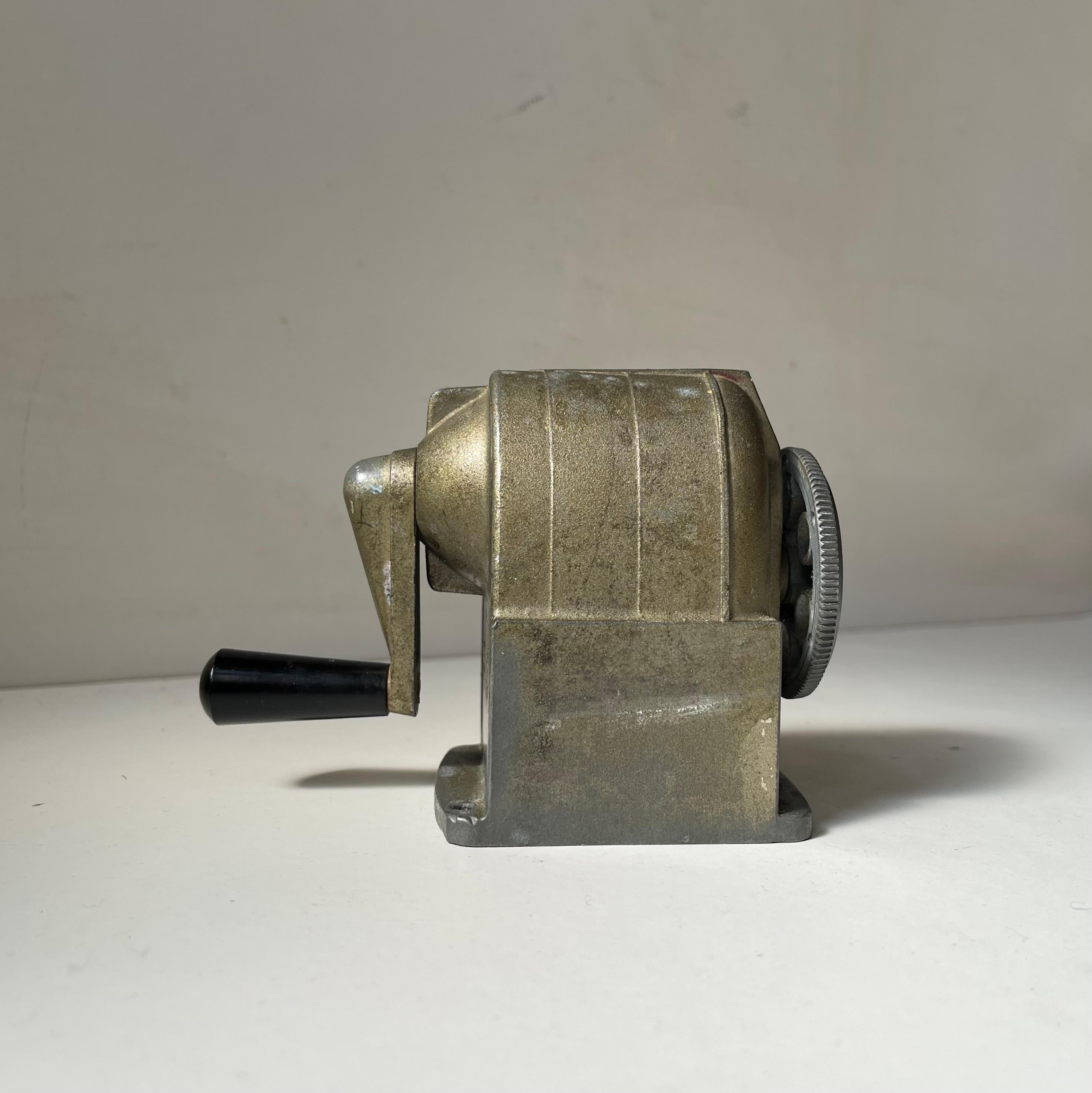 20th Century Swiss Machine Age Mechanical Pencil Sharpener - Wyna 3, 1940s