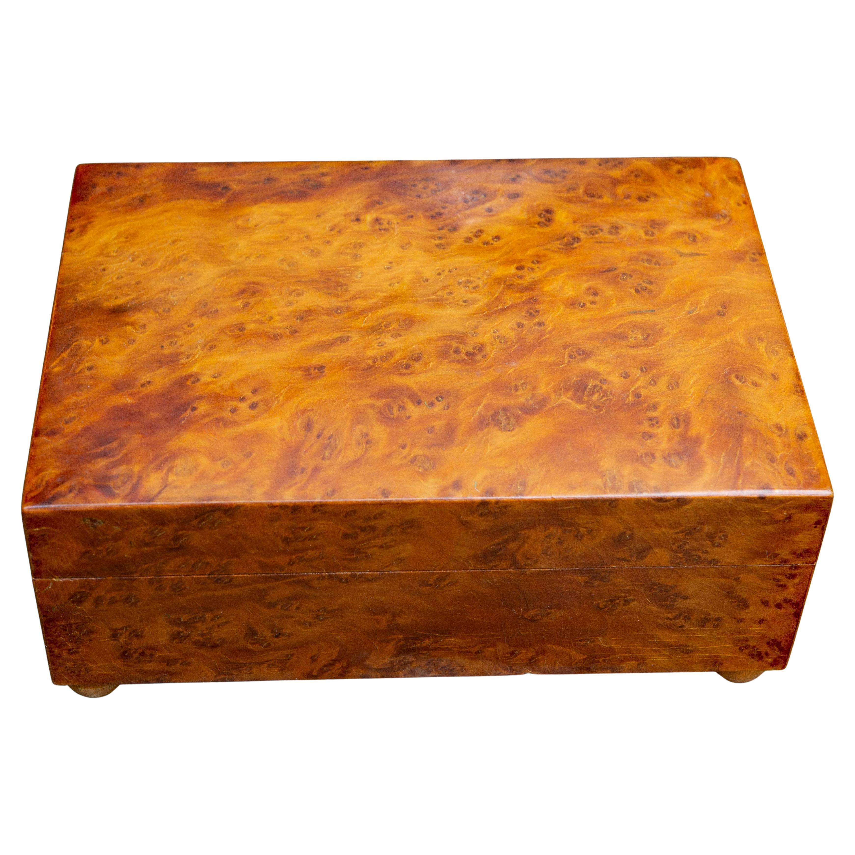 Swiss Mechanical Russian Olive Burl Wood Walnut Music and Trinket Box im Zustand „Gut“ im Angebot in Rochester, NY
