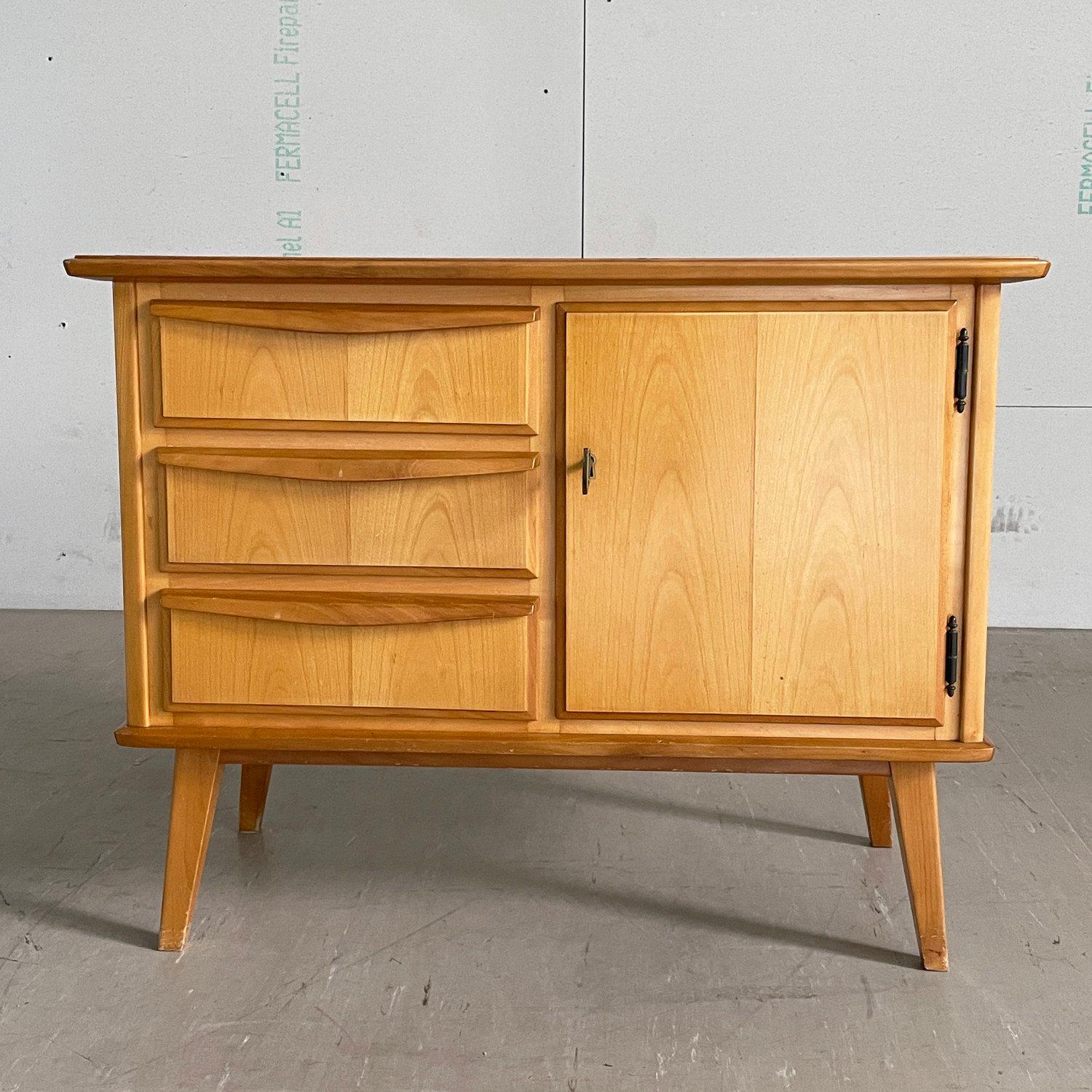 Schweizer Mid Century Getränkeschrank im Angebot 2