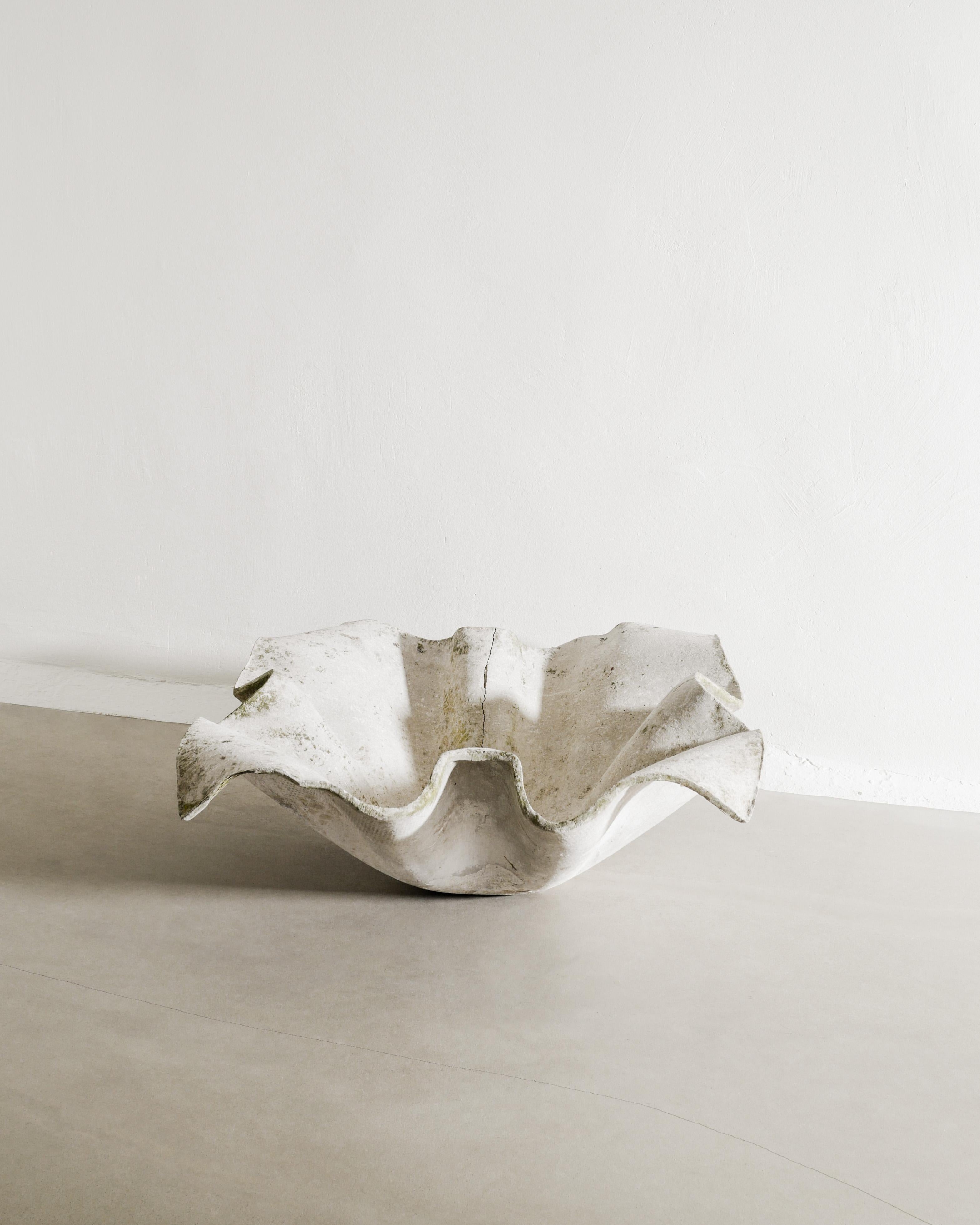 Mid-Century Modern Swiss Mid Century Handkerchief Concrete Planter by Willy Guhl for Eternite AG For Sale