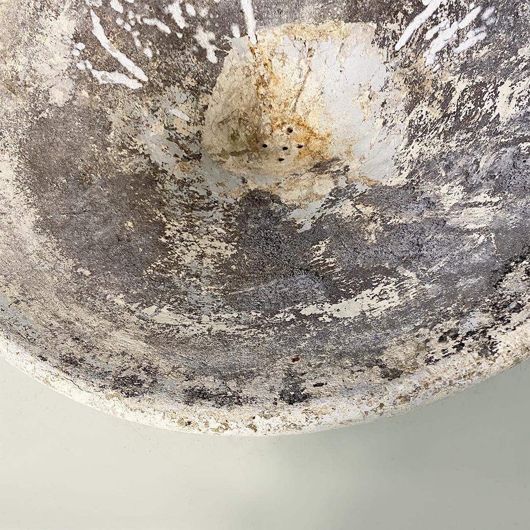 Swiss Mid-Century Modern Conical Concrete Diable Planter by Willy Gulh, 1950s For Sale 5