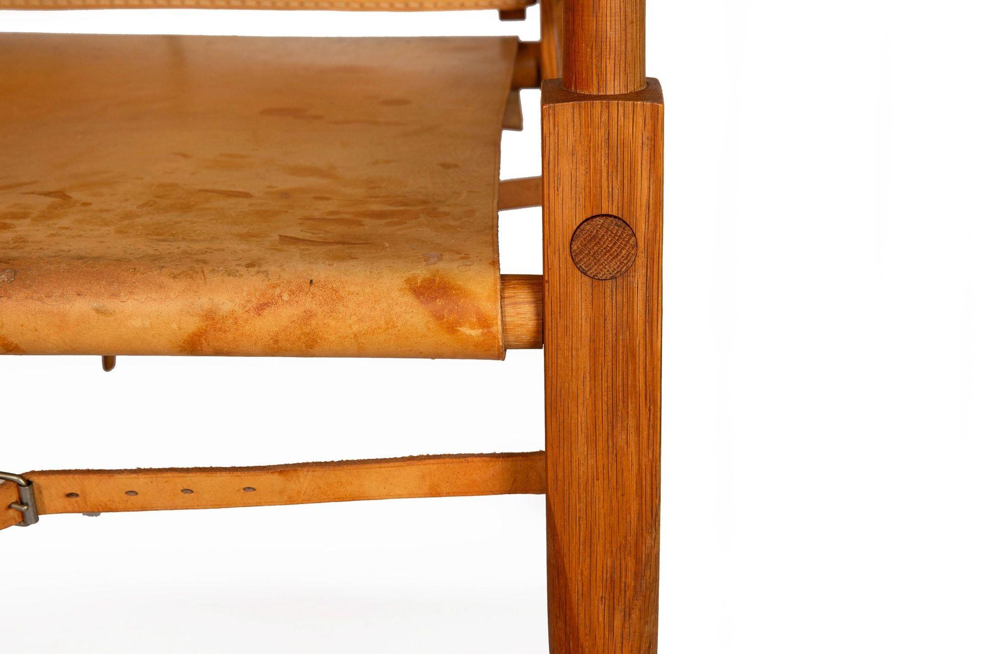 Swiss Mid-Century Modern Leather and Oak Safari Chair by Wilhelm Kienzle For Sale 10