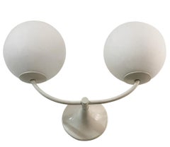 Aplique moderno suizo de mediados de siglo Tulipa de Max Bill en blanco