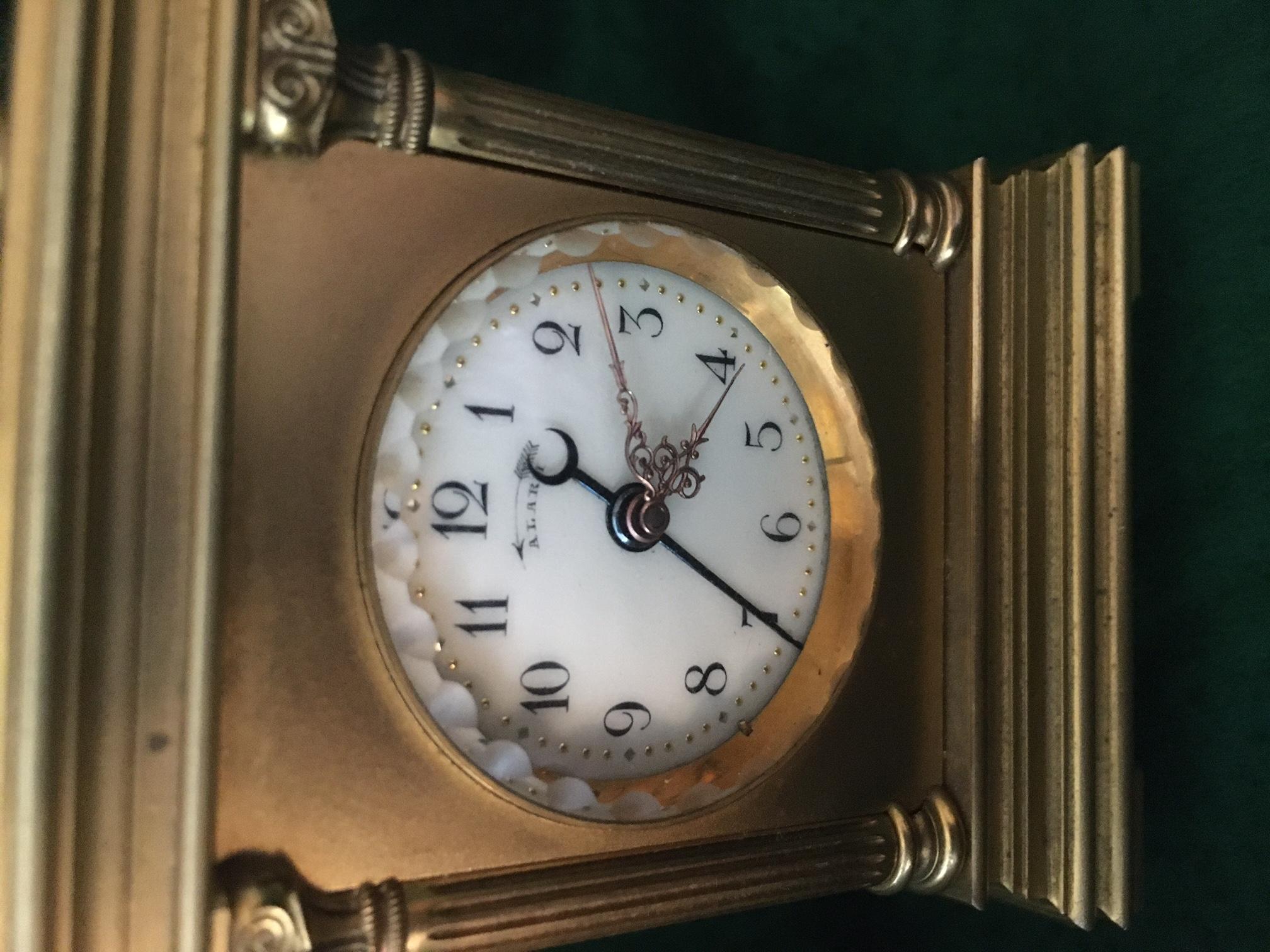 Horloge suisse miniature à sonnerie avec répétition poussée fr. Black Starr & Frost NY en vente 1